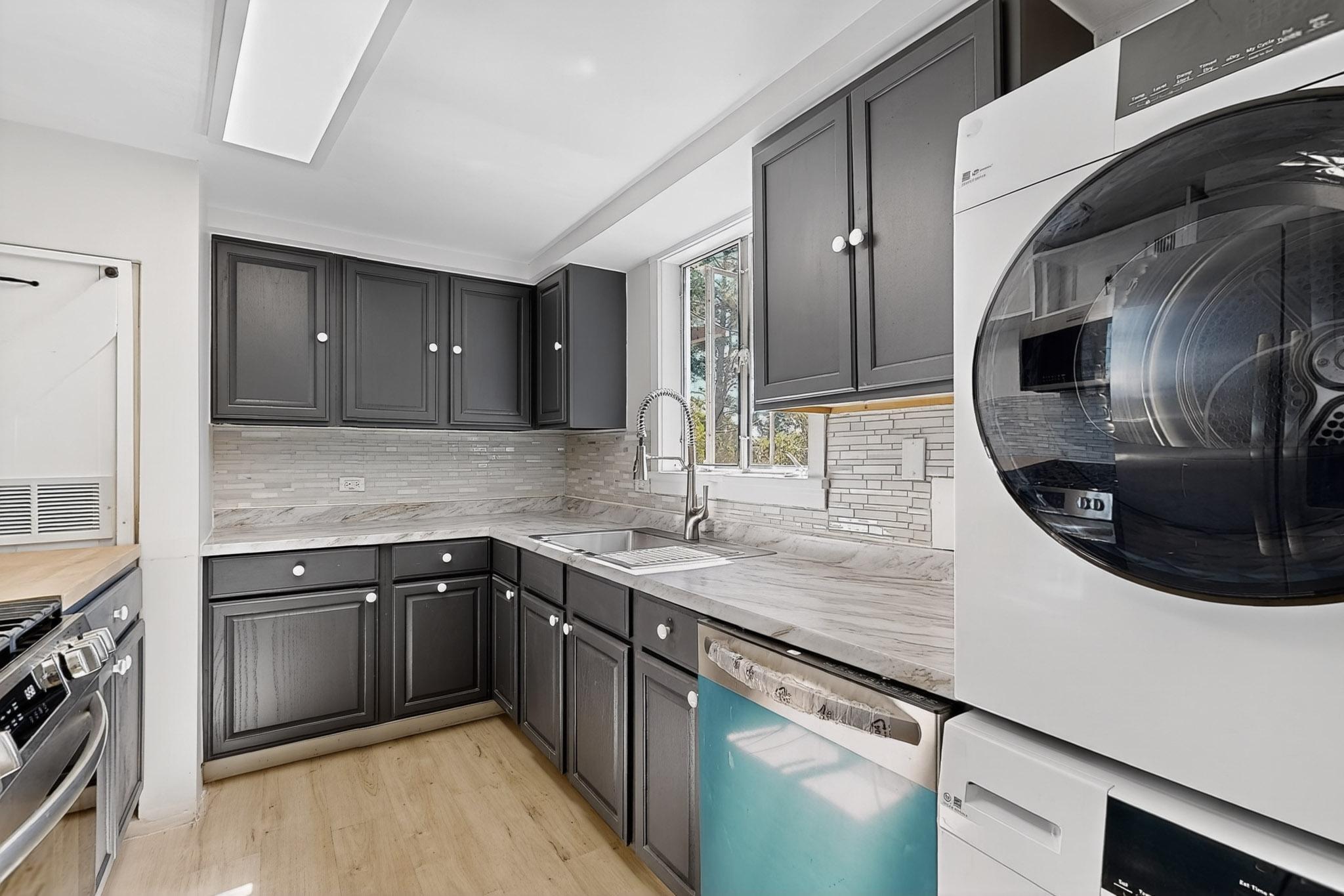 4039 SYCAMORE Street