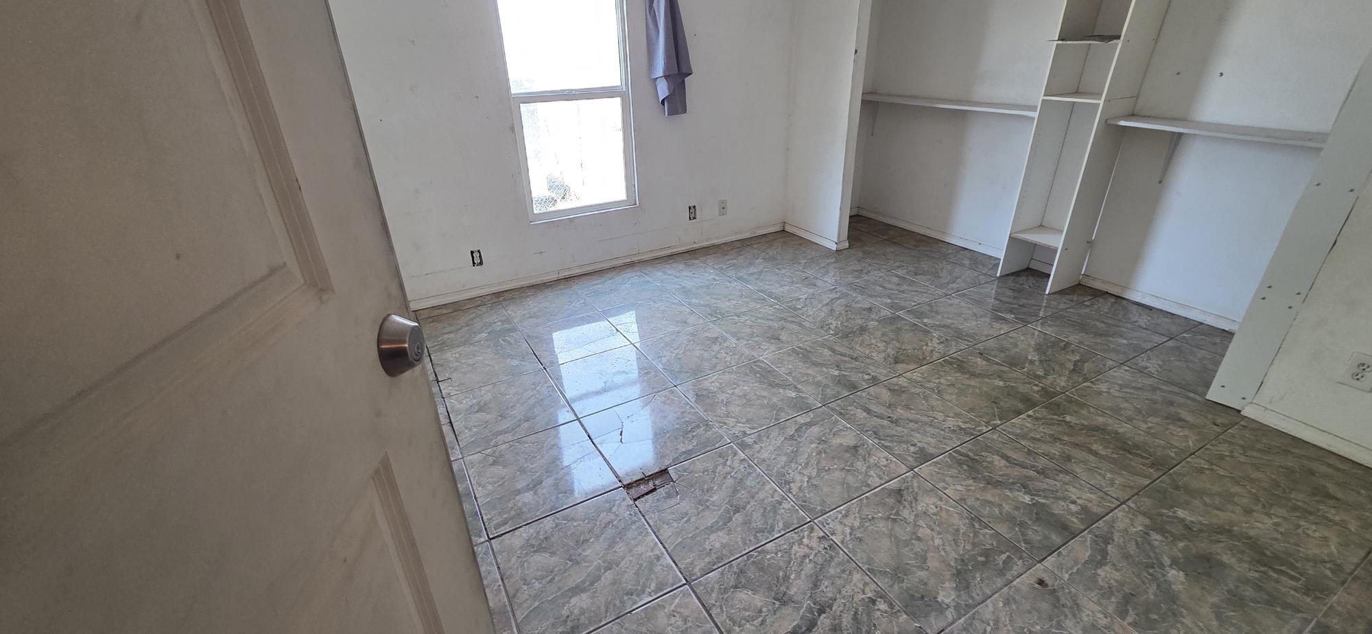 5609 DOUGLAS Lane SW