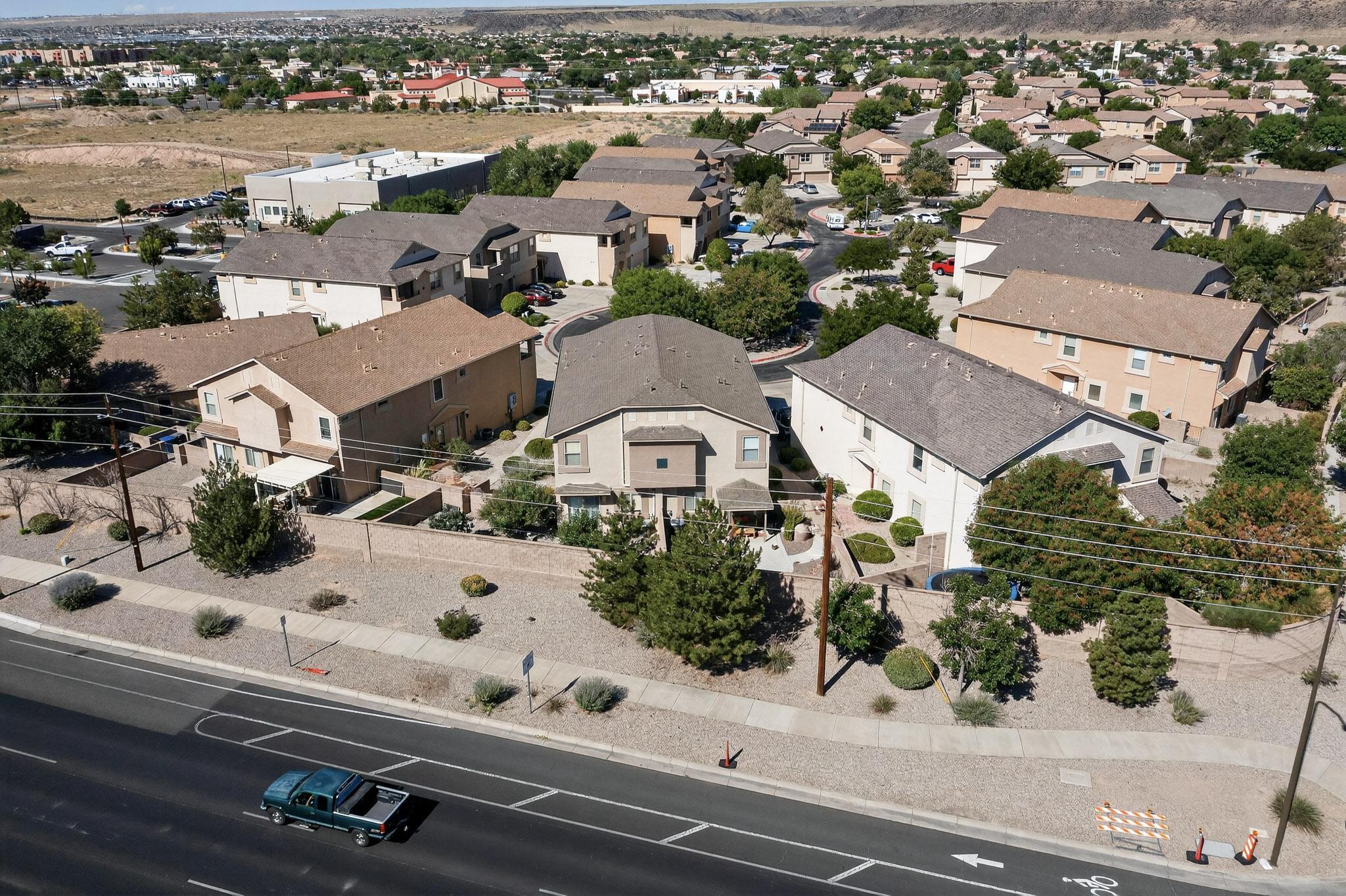 5515 Valle Alegre Way NW