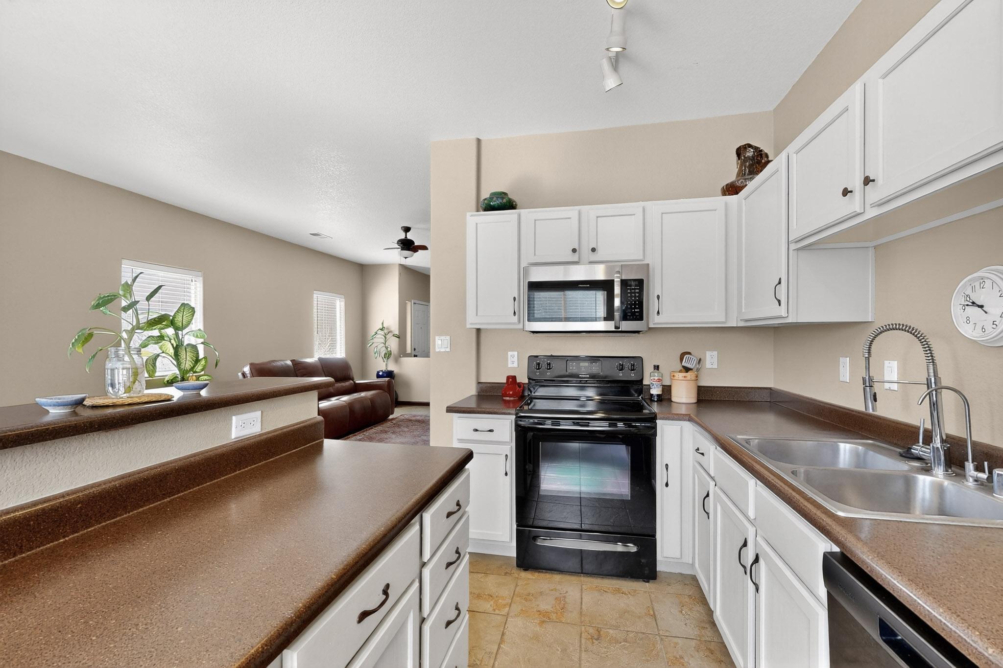 5515 Valle Alegre Way NW