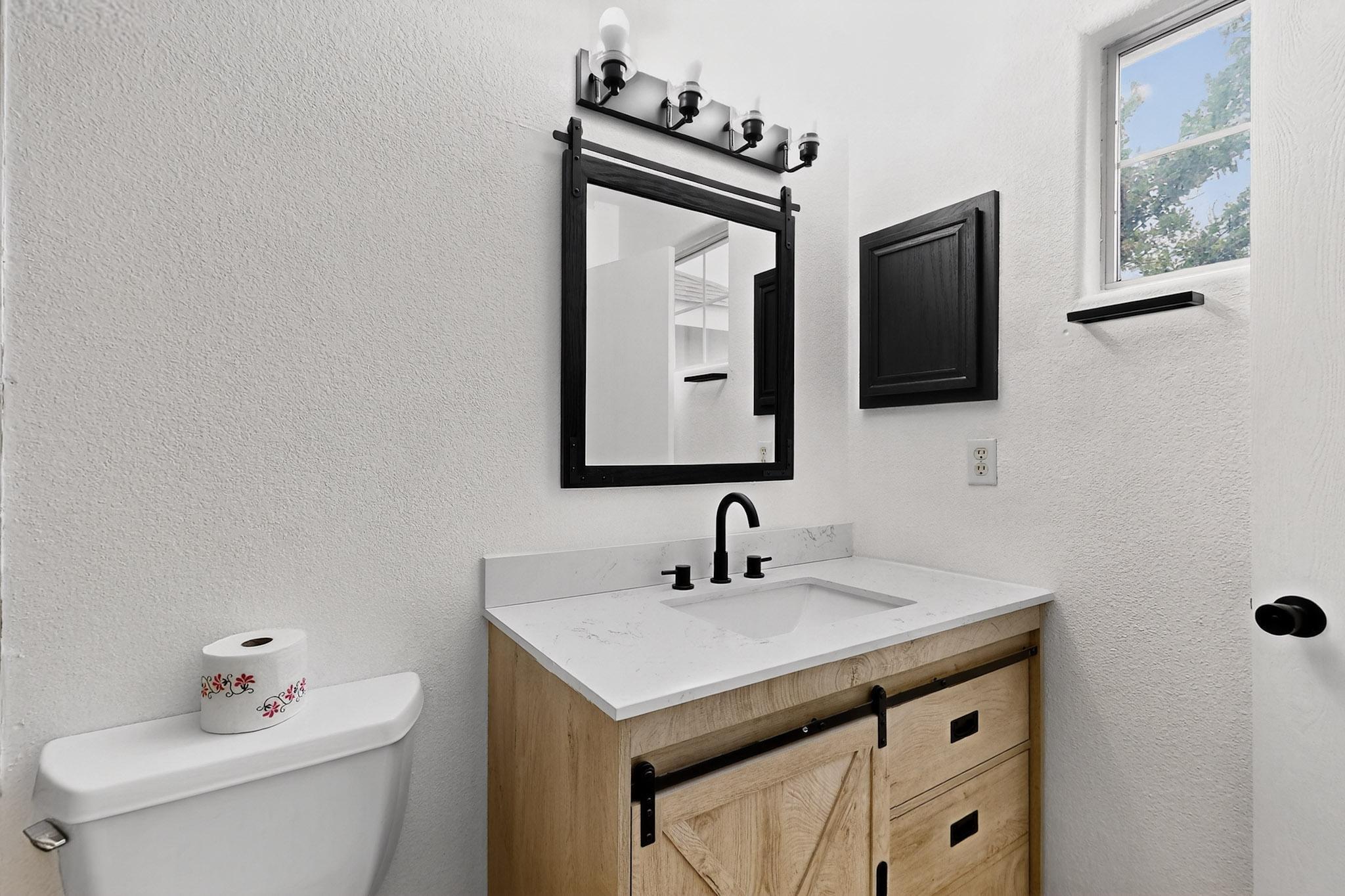 8409 GLYNVIEW Court NW