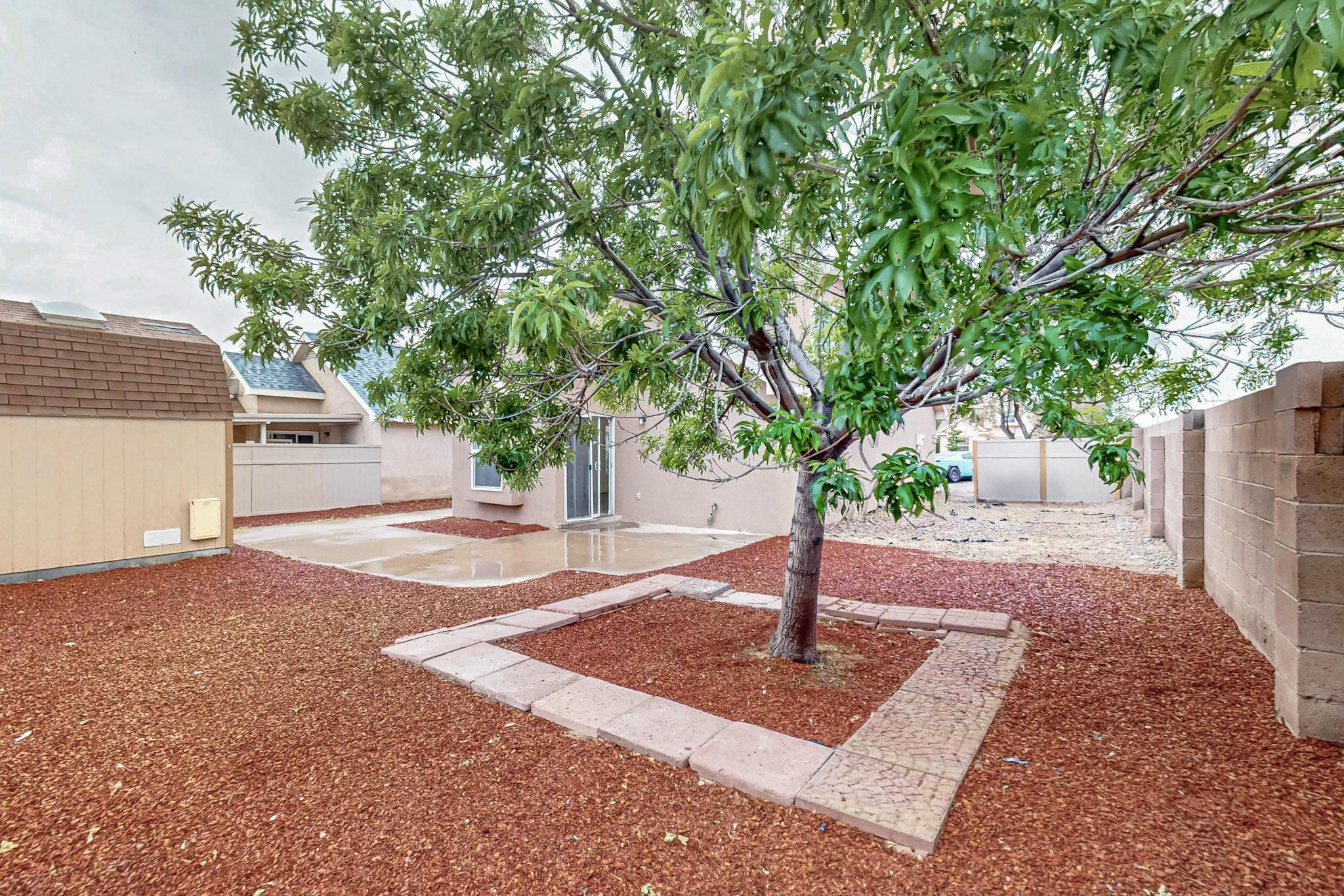 8409 GLYNVIEW Court NW