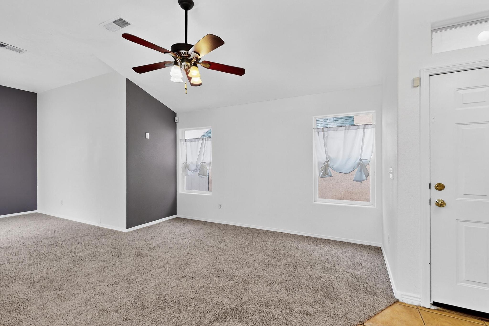 8409 GLYNVIEW Court NW