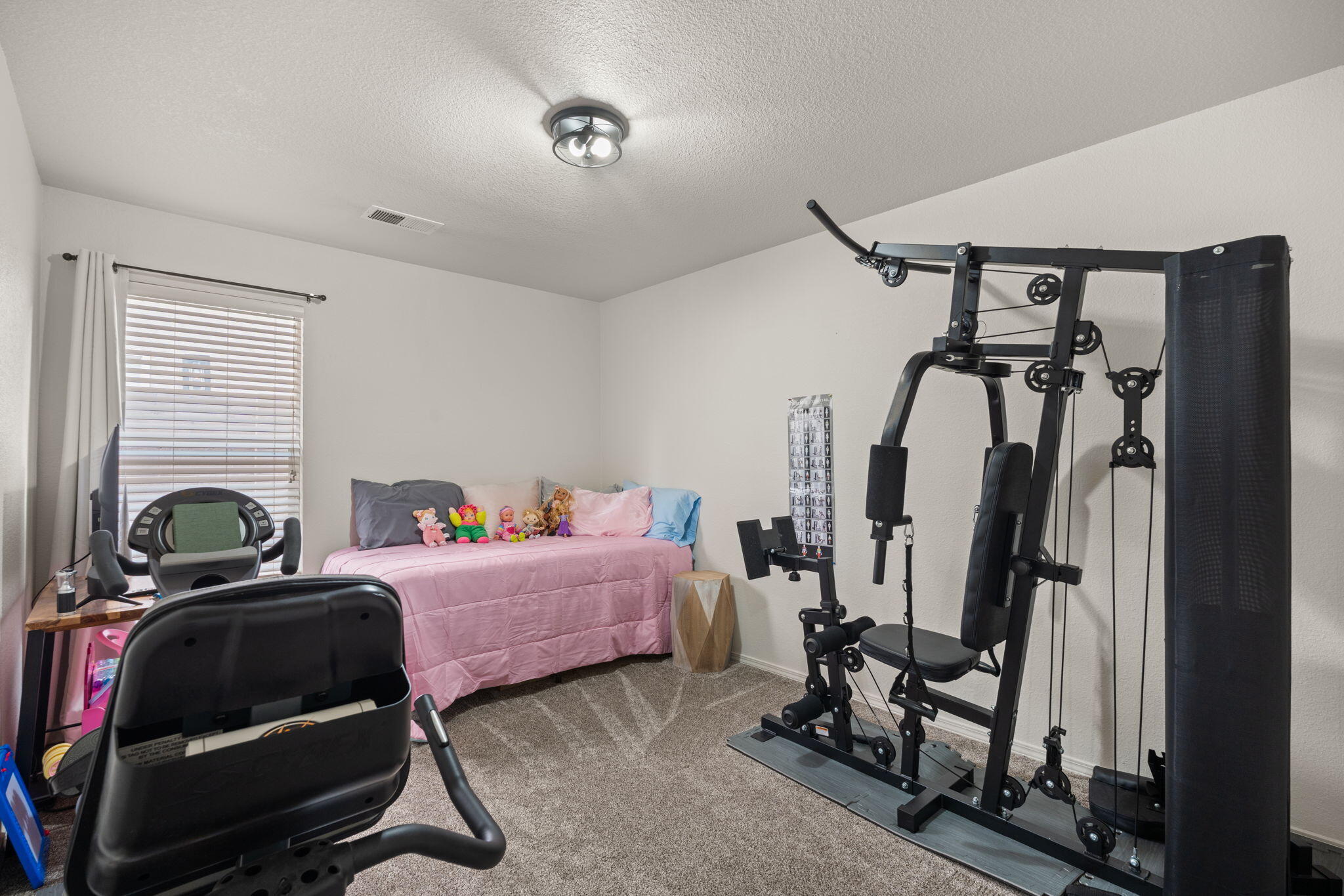 6020 LEGENDS Avenue NW