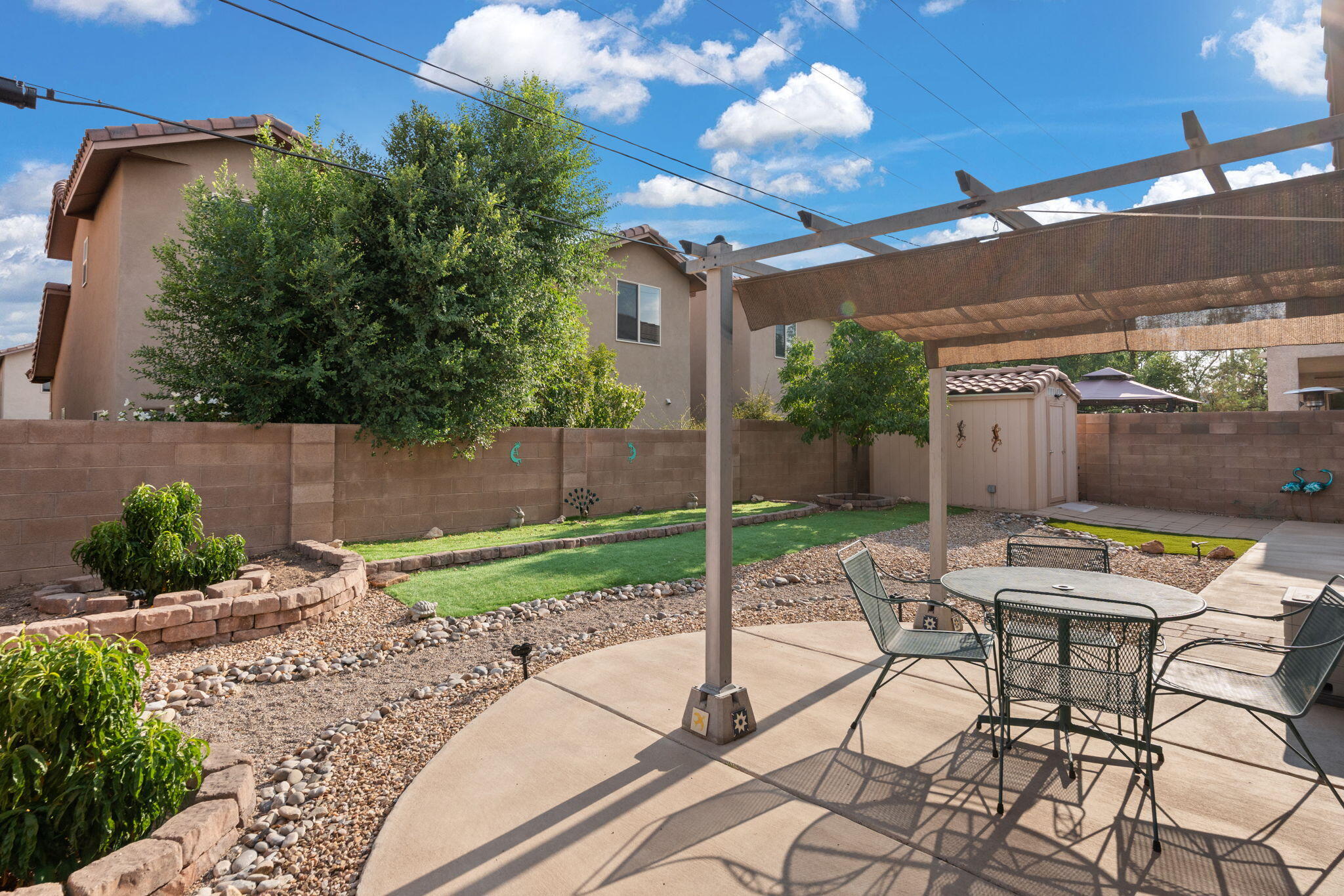 6020 LEGENDS Avenue NW