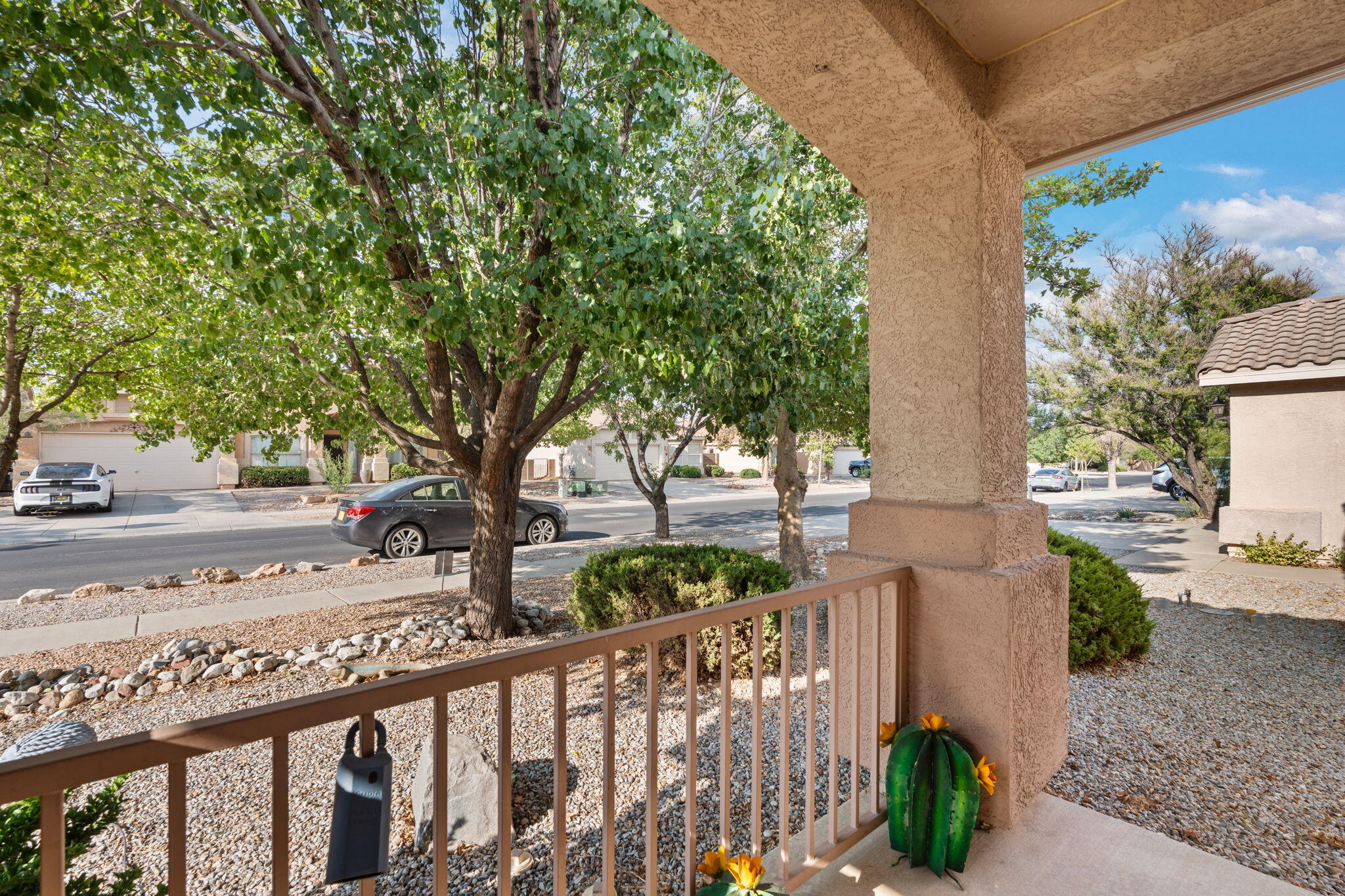 6020 LEGENDS Avenue NW