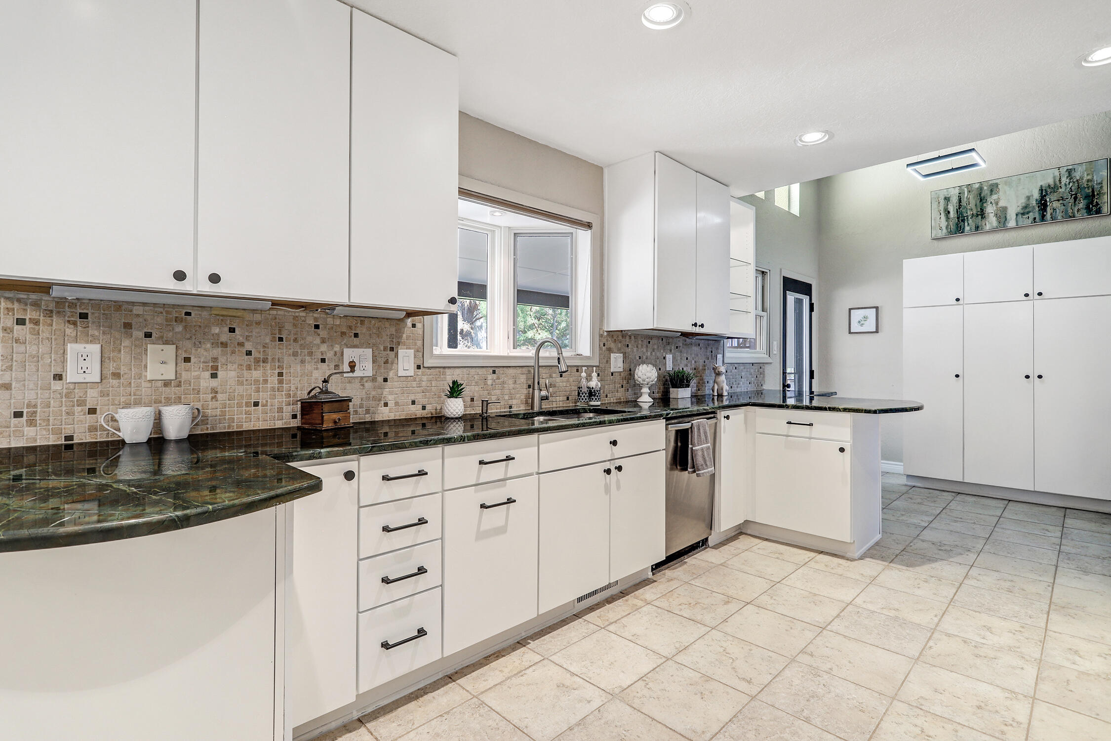 3900 Big Sky Drive NE