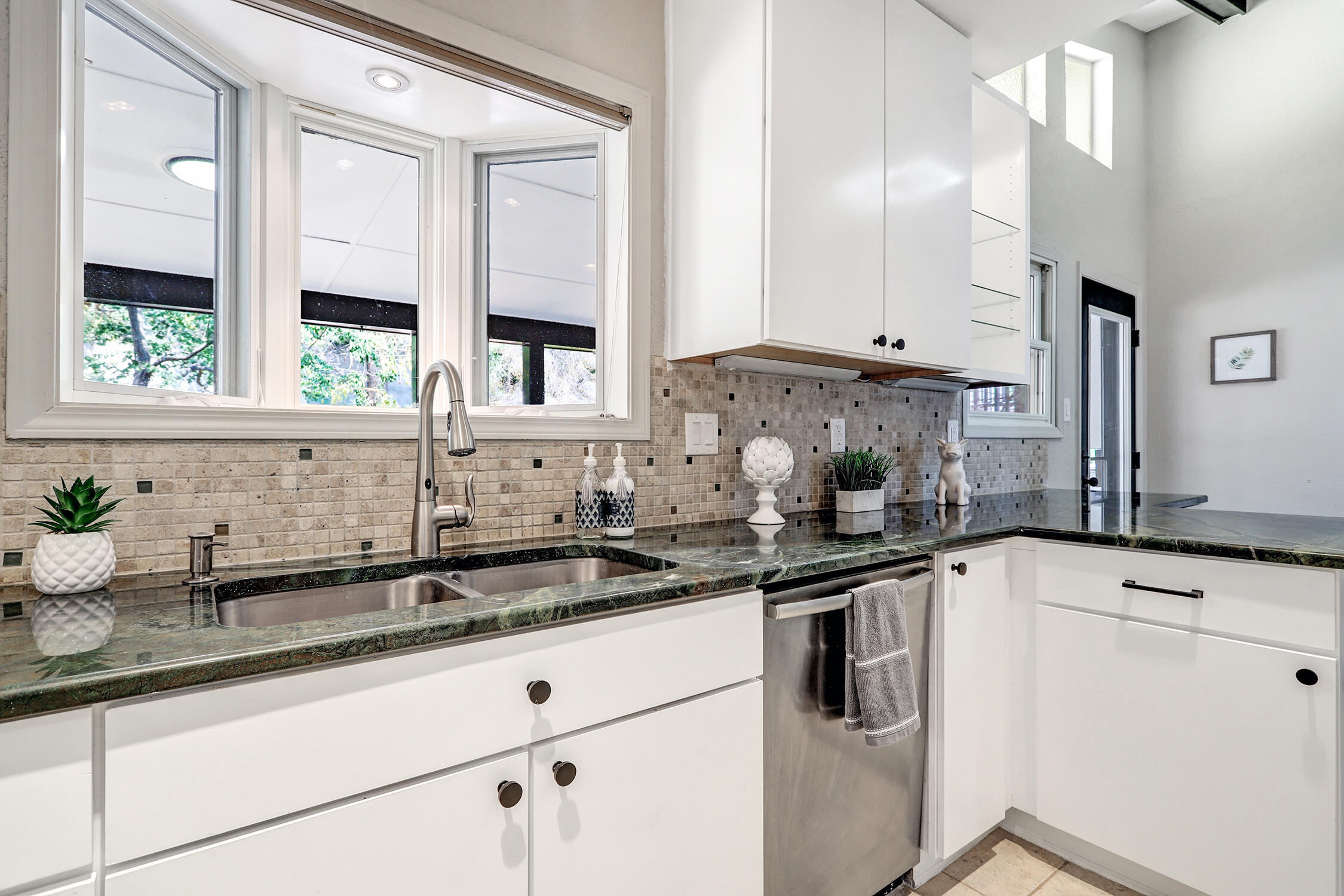 3900 Big Sky Drive NE