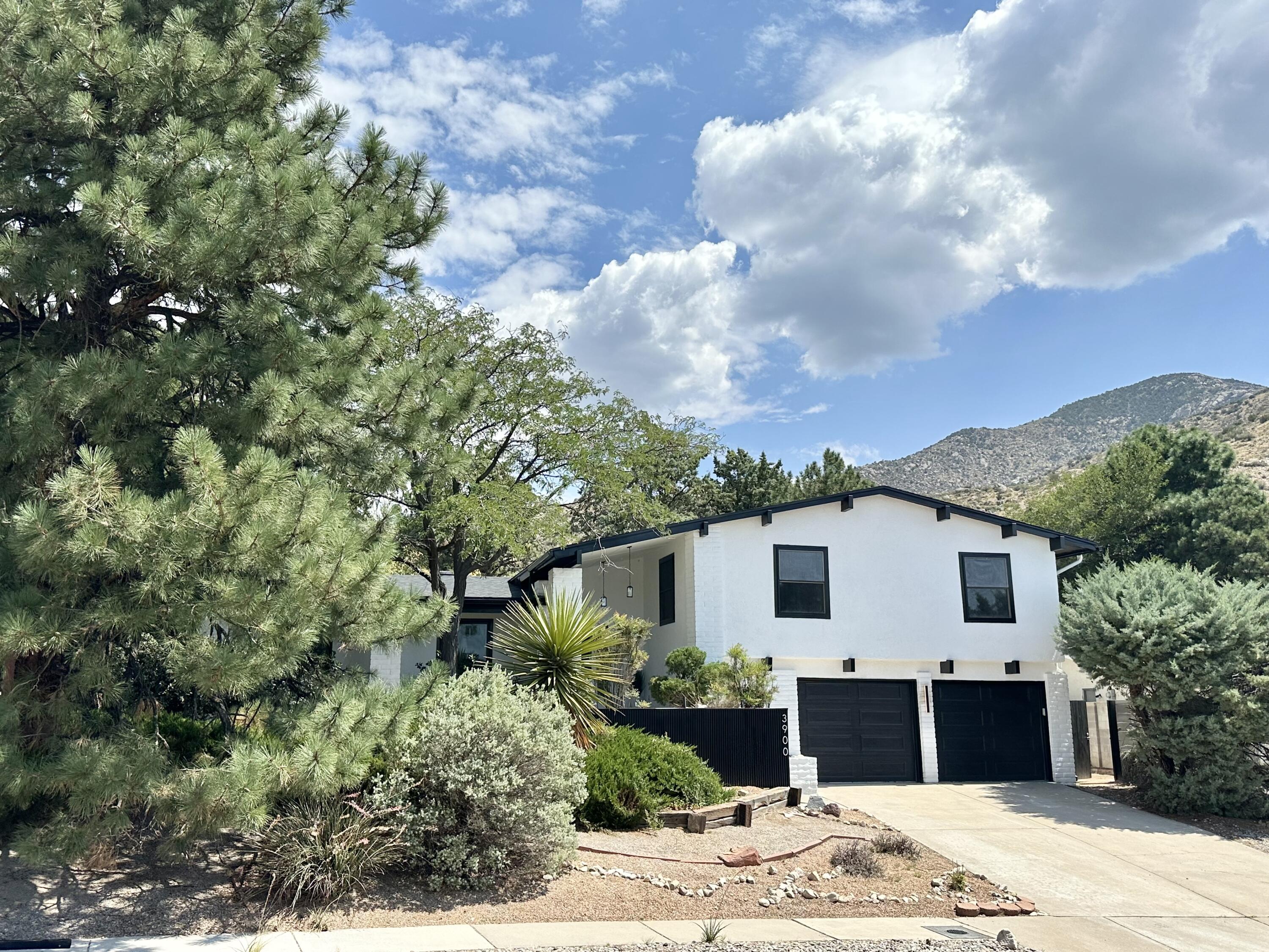 3900 Big Sky Drive NE