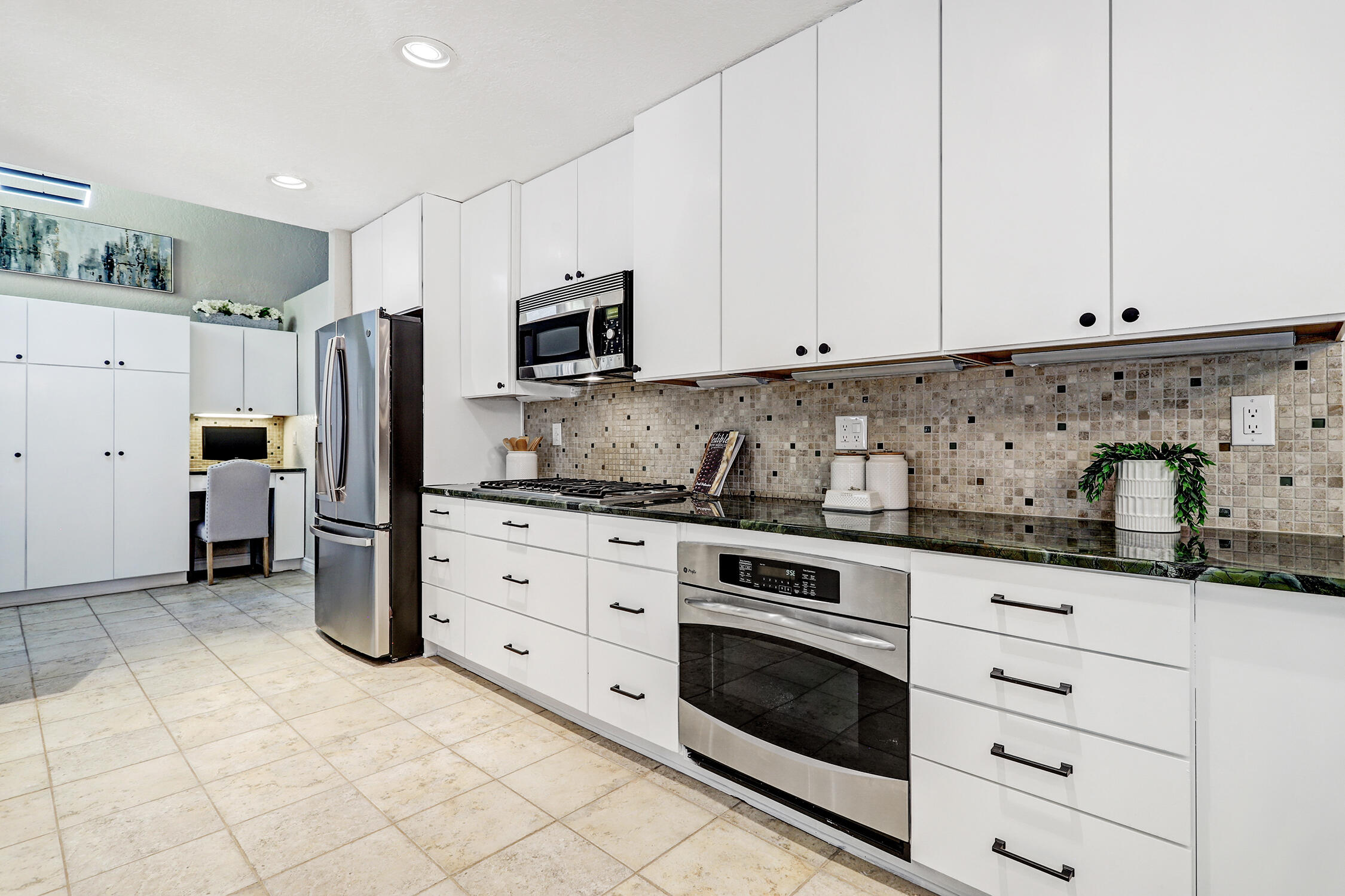 3900 Big Sky Drive NE