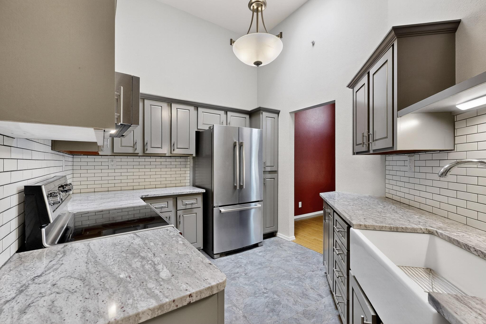 6147 MUSTANG Lane NW