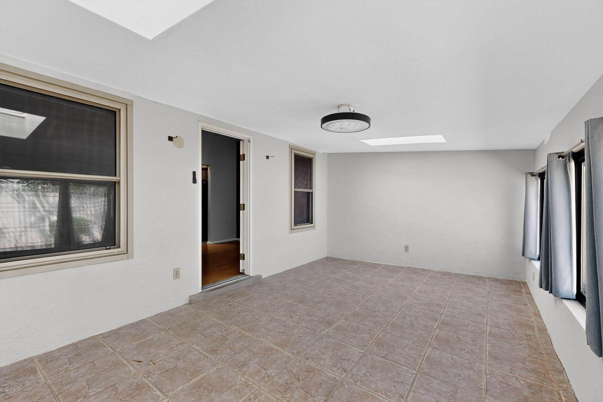 6147 MUSTANG Lane NW