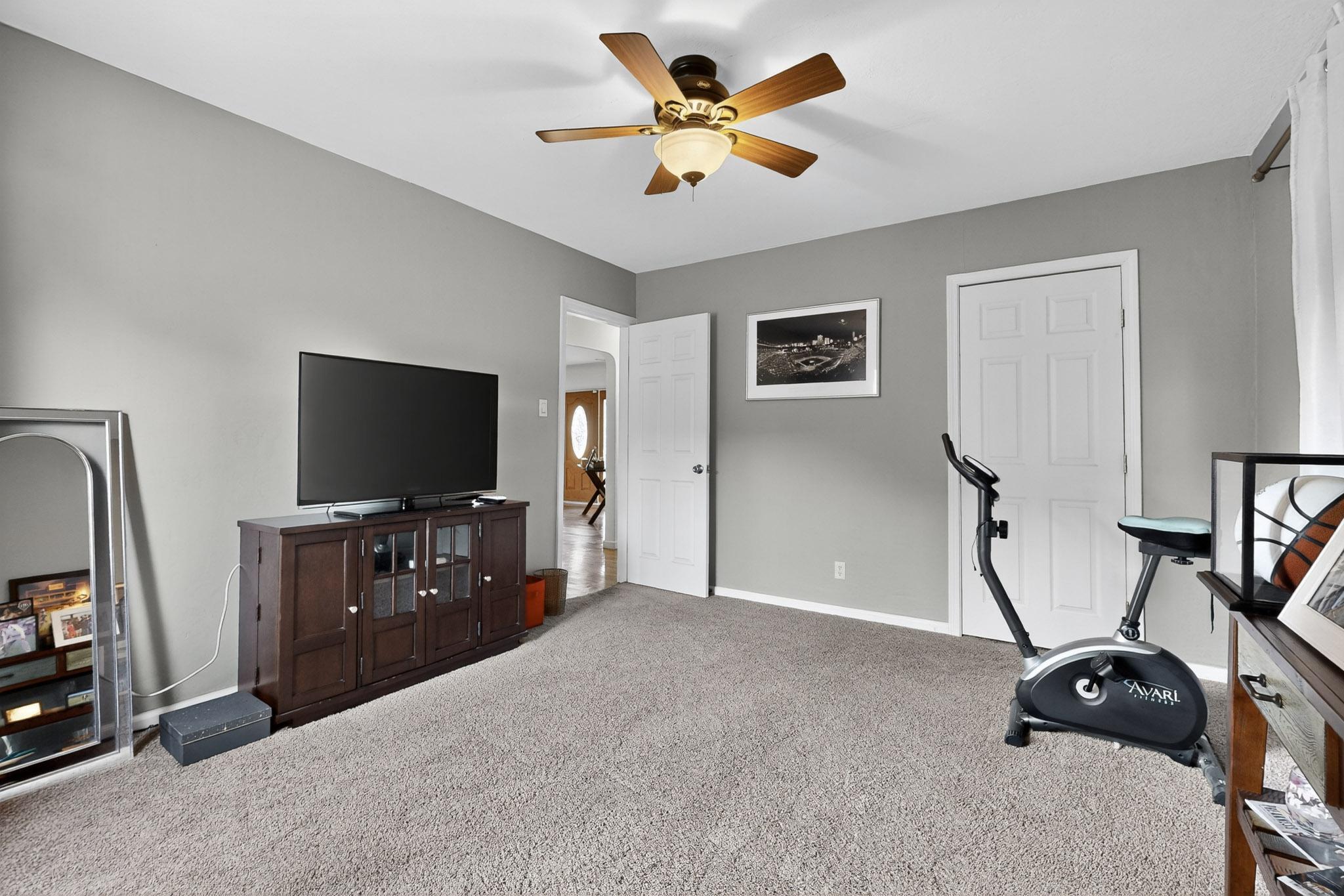 3600 LA HACIENDA Drive NE