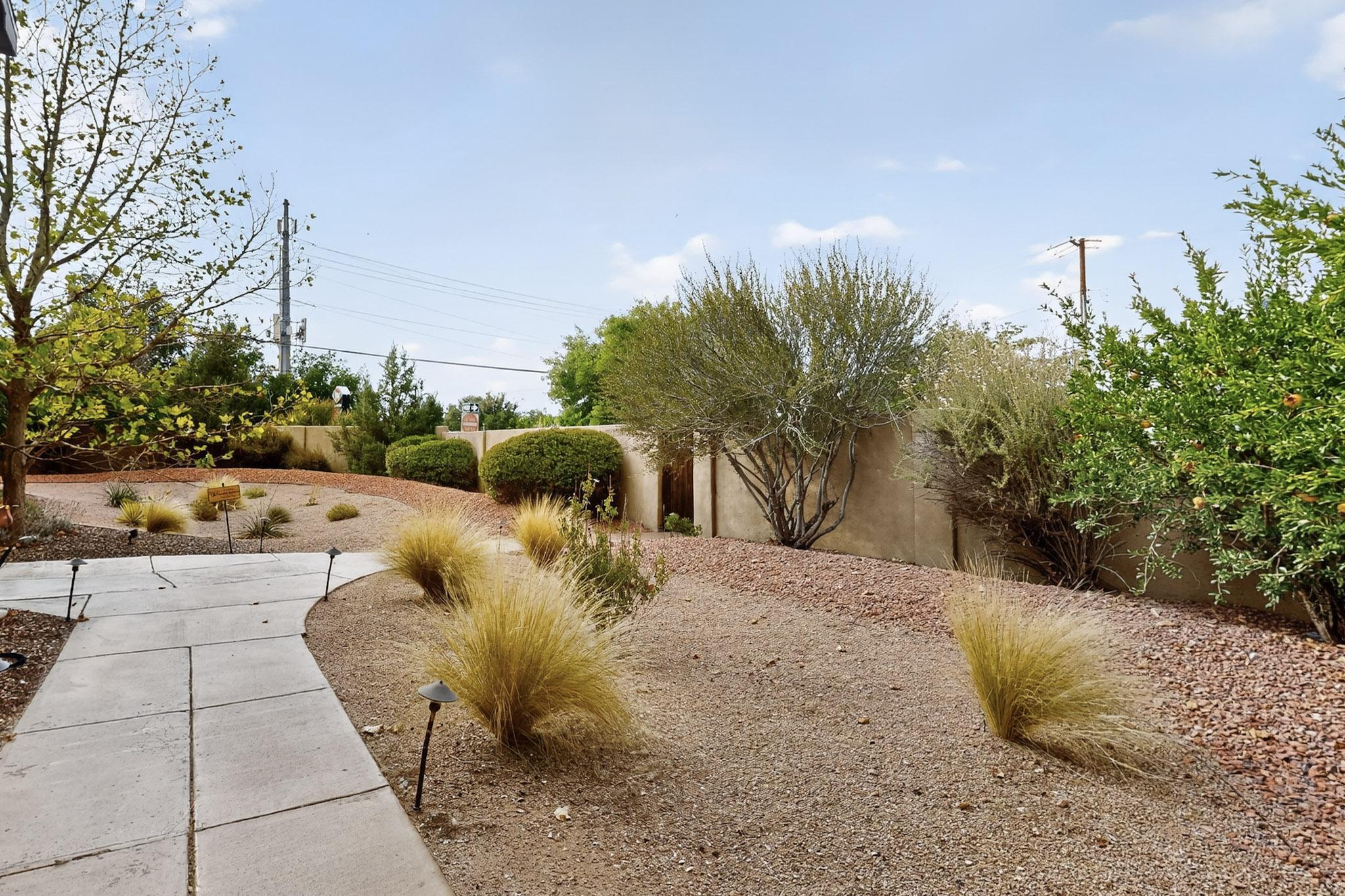 3600 LA HACIENDA Drive NE