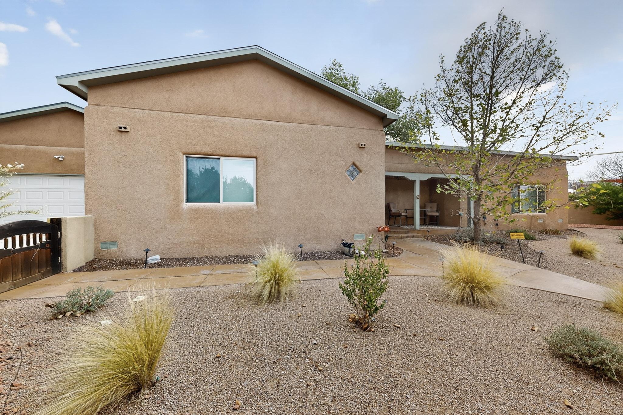 3600 LA HACIENDA Drive NE