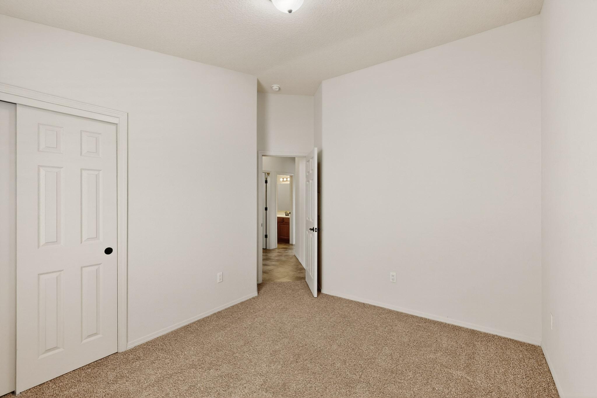 1875 War Admiral Drive SE