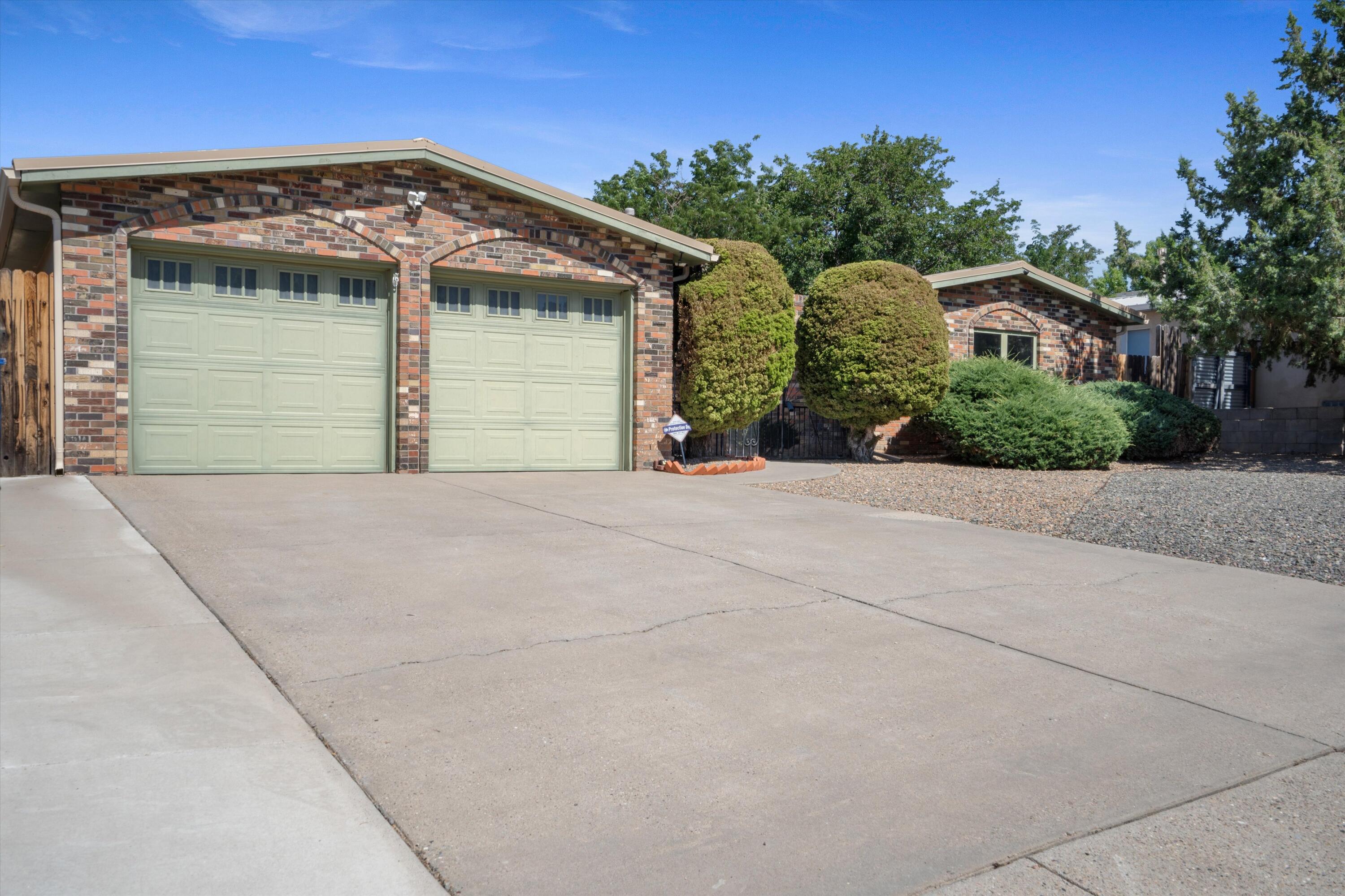 3719 Valerie Place NE