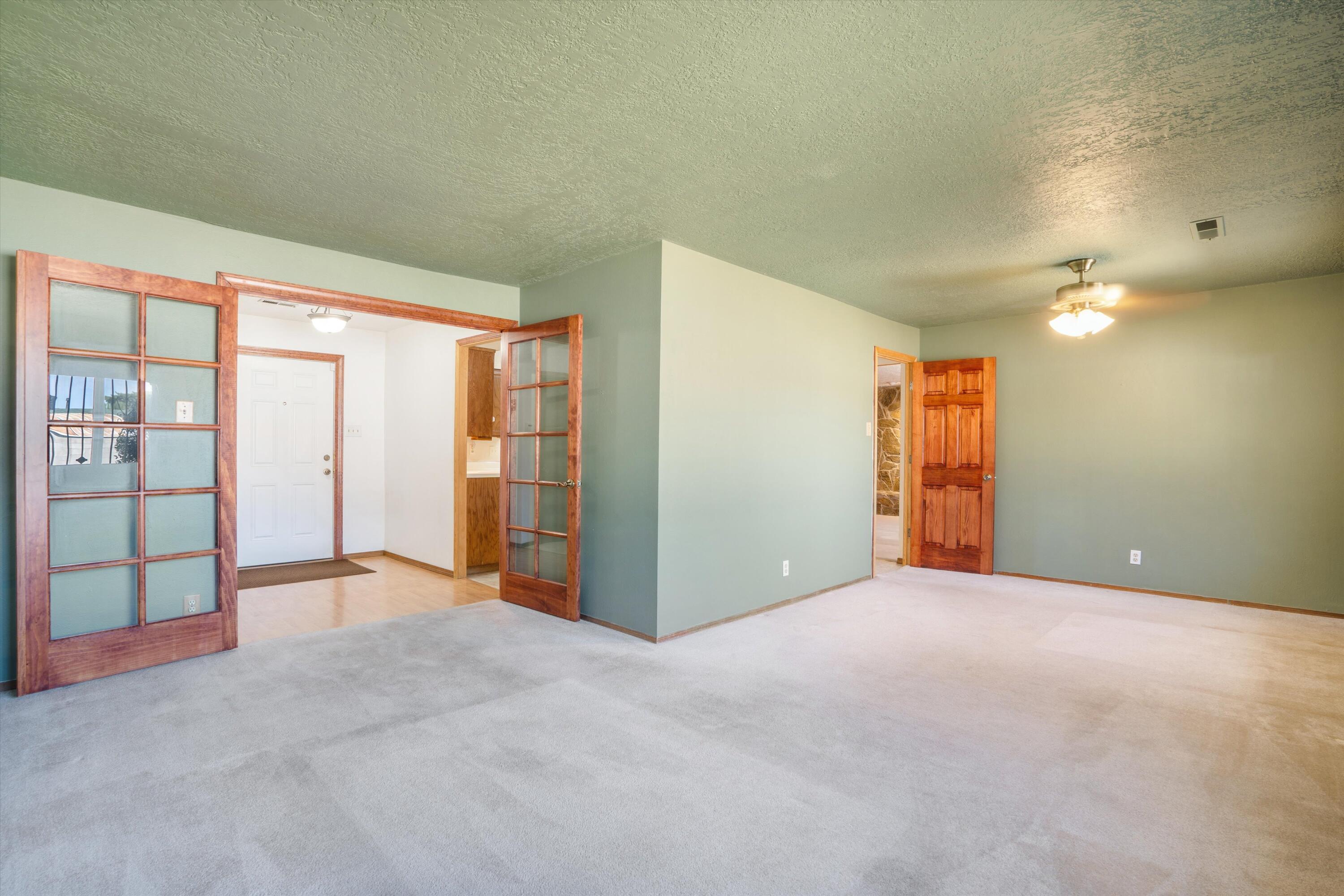 3719 Valerie Place NE