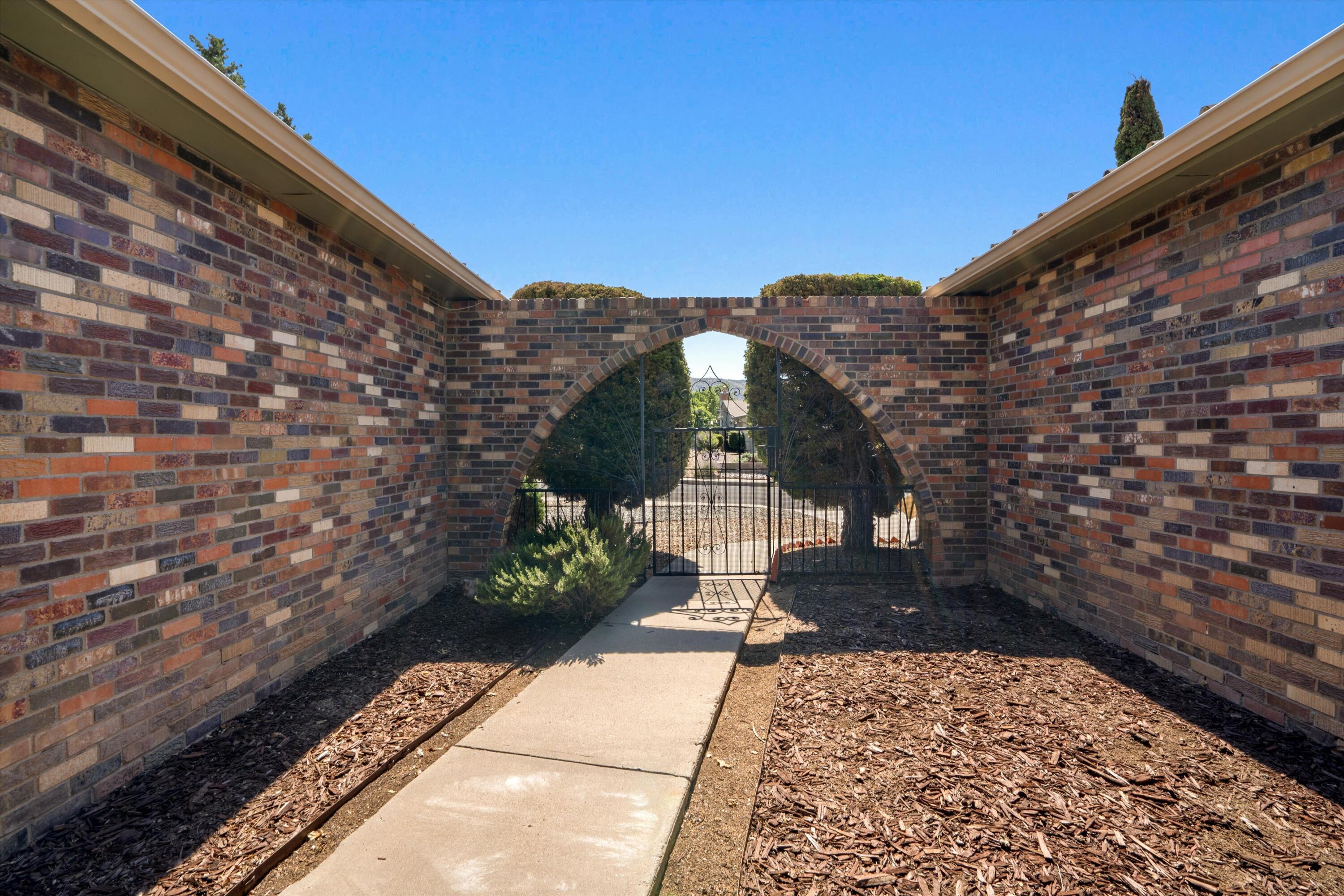 3719 Valerie Place NE