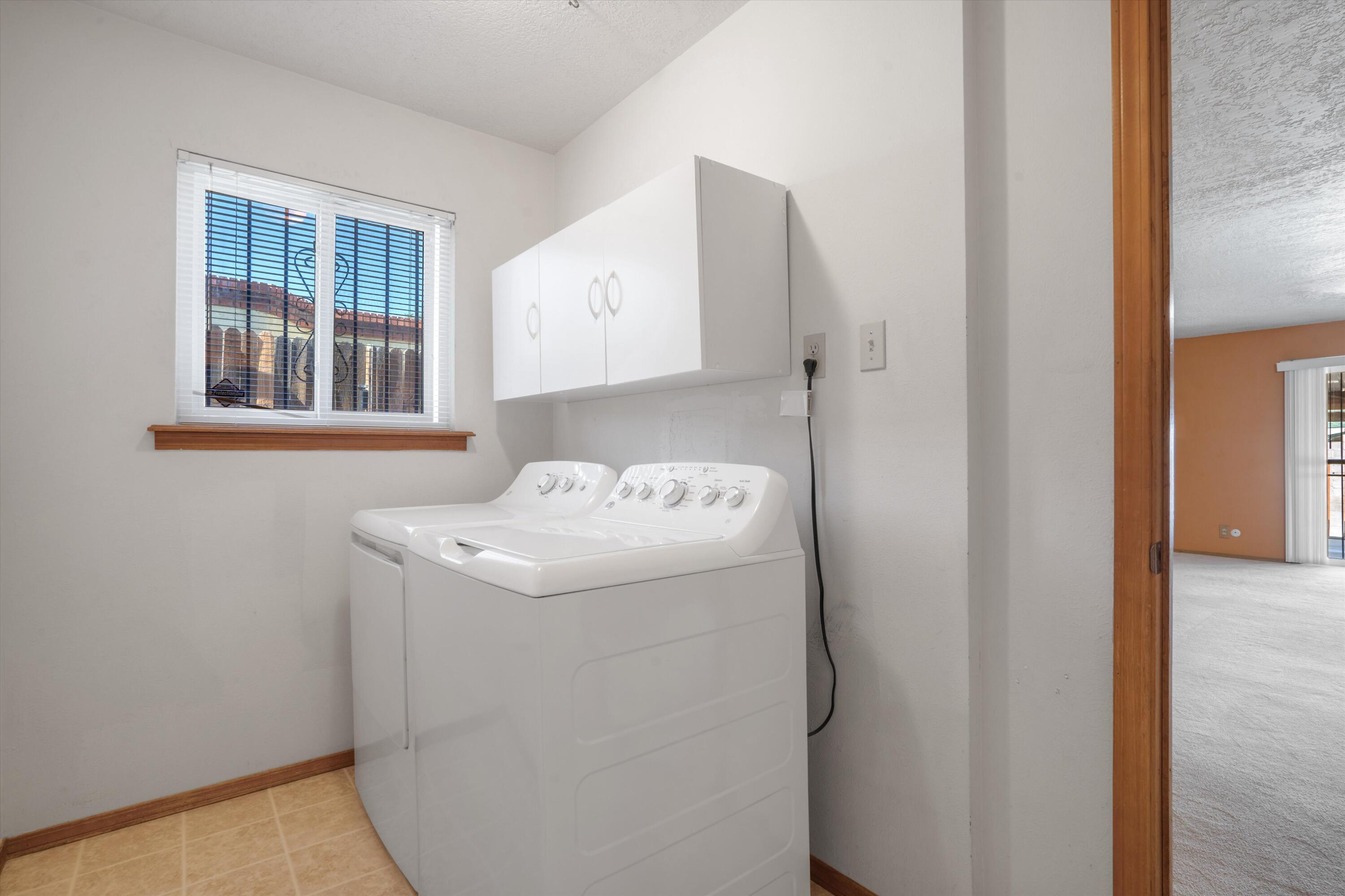 3719 Valerie Place NE