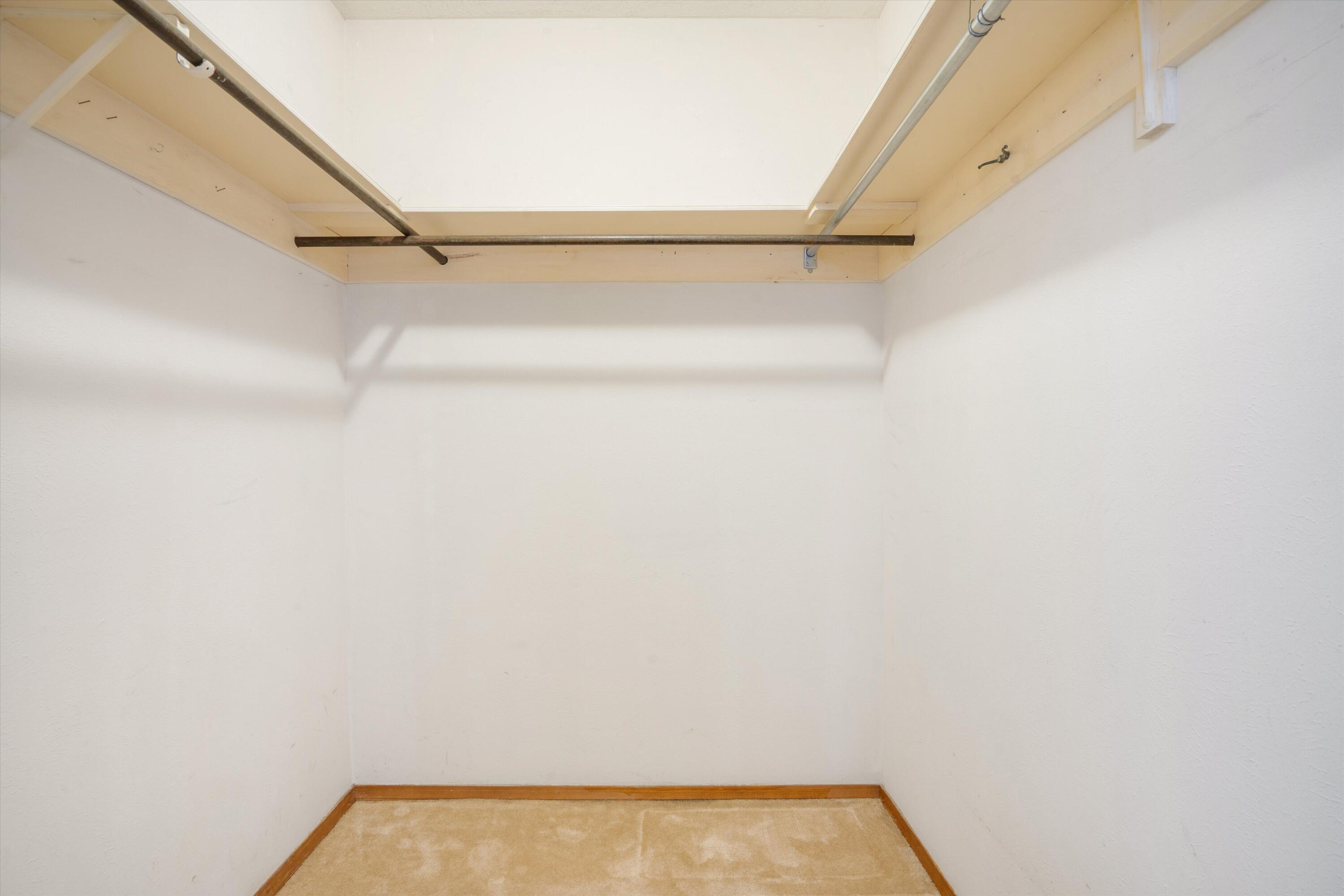 3719 Valerie Place NE