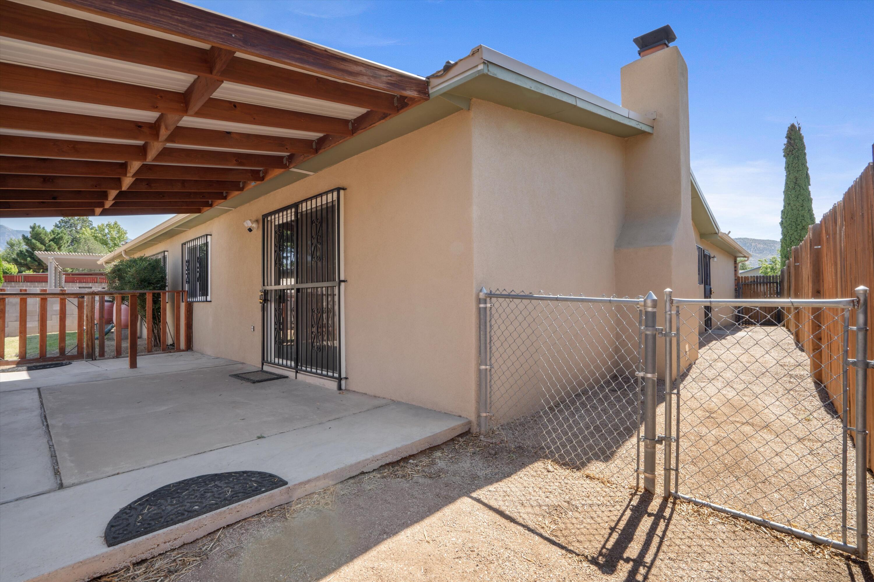 3719 Valerie Place NE