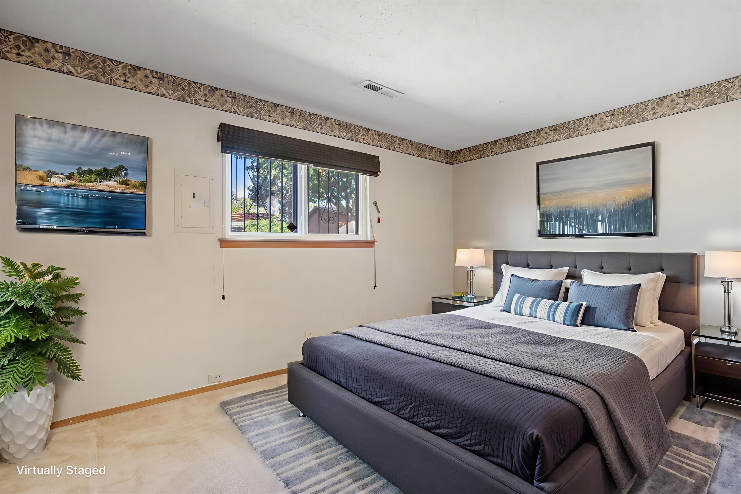 3719 Valerie Place NE