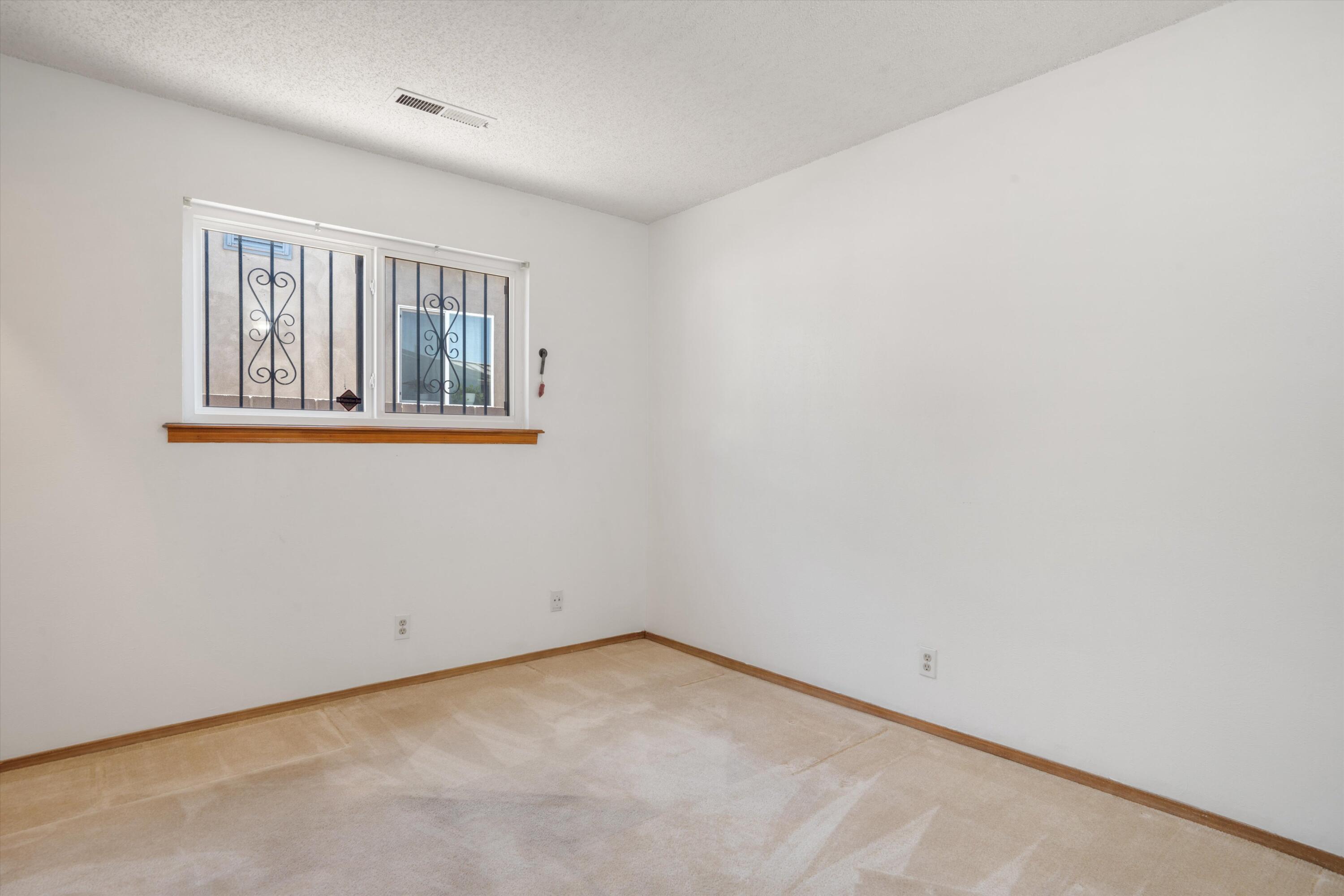 3719 Valerie Place NE