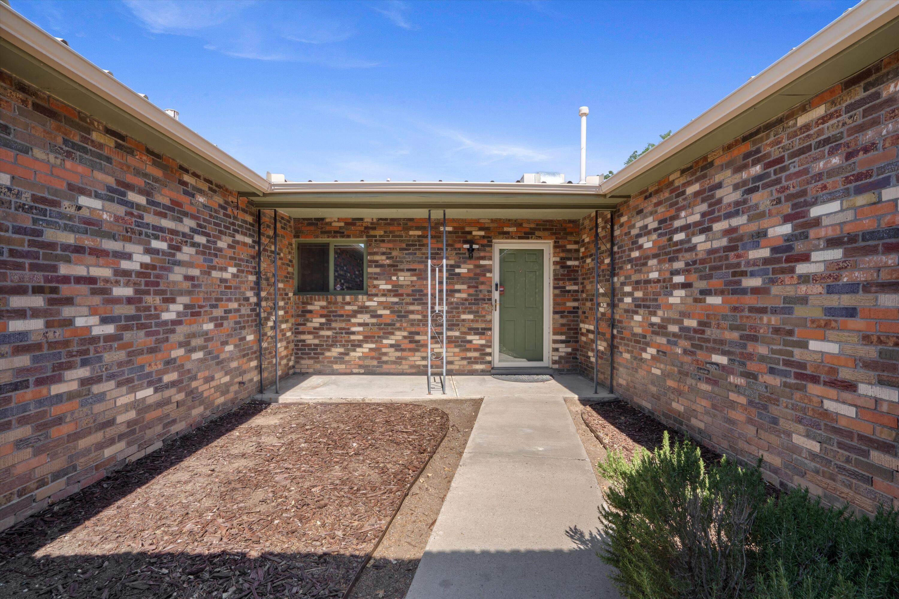 3719 Valerie Place NE