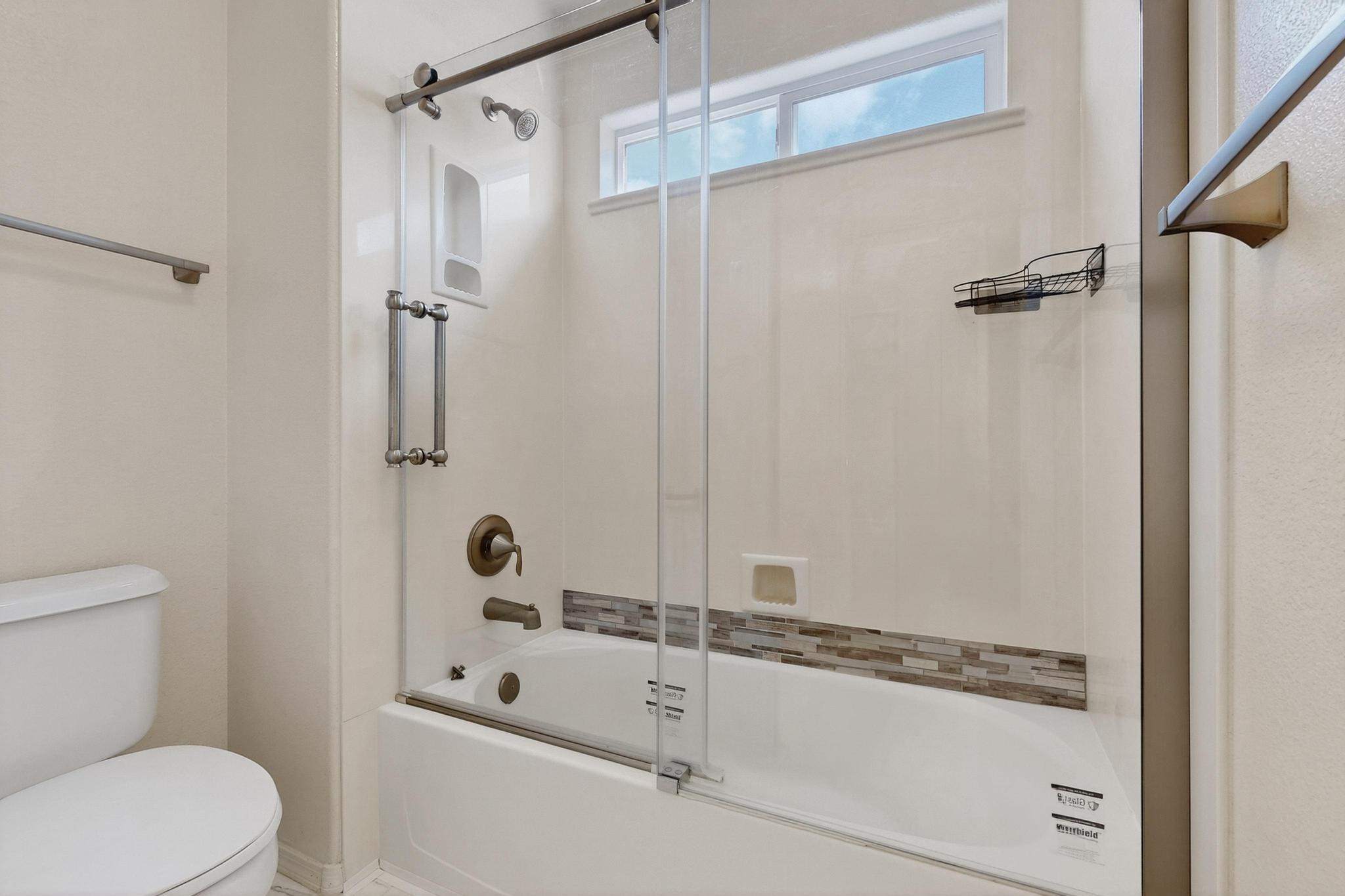 916 LOS PADRES Place SE