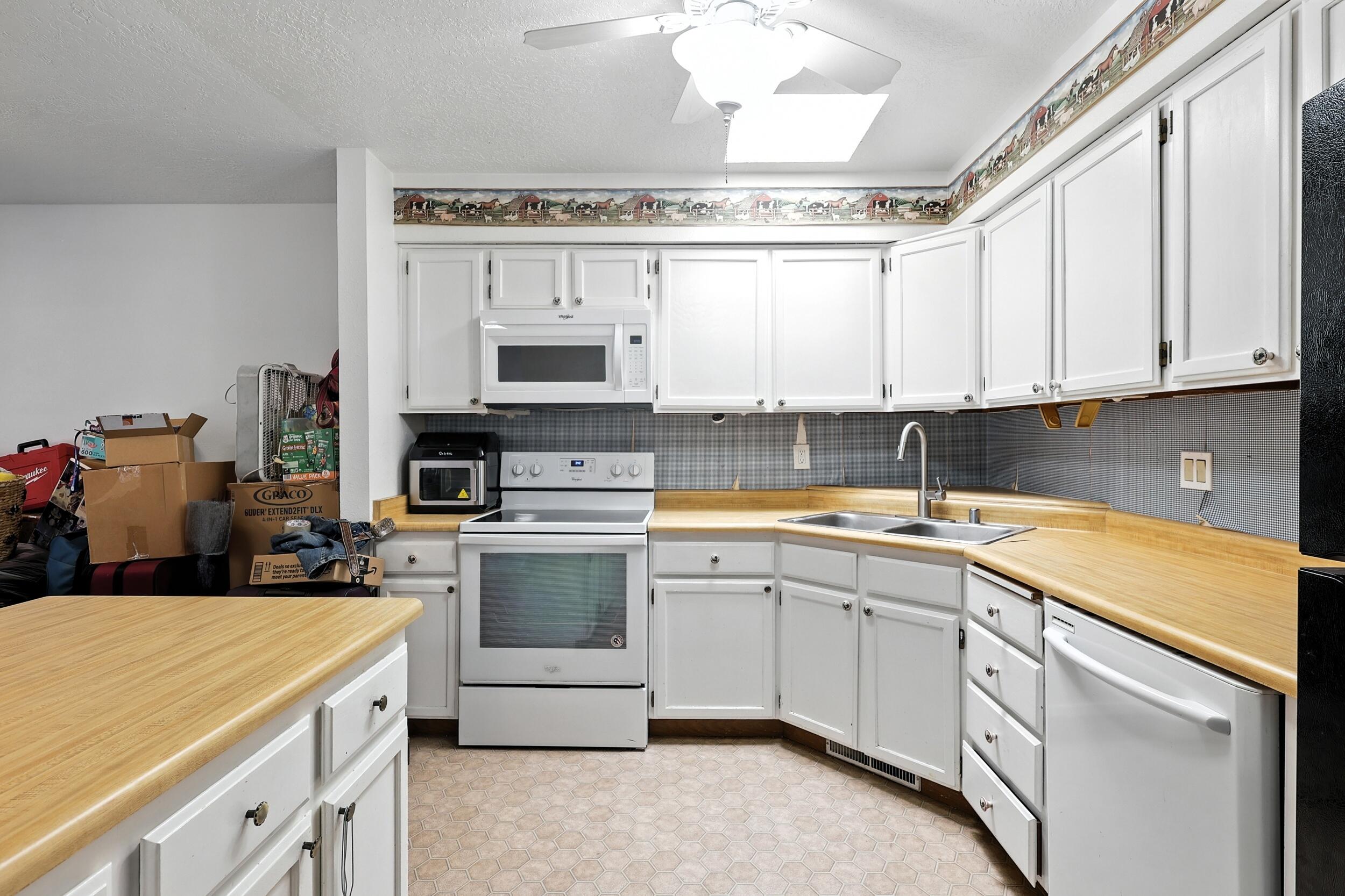 1705 TOLUCA Court