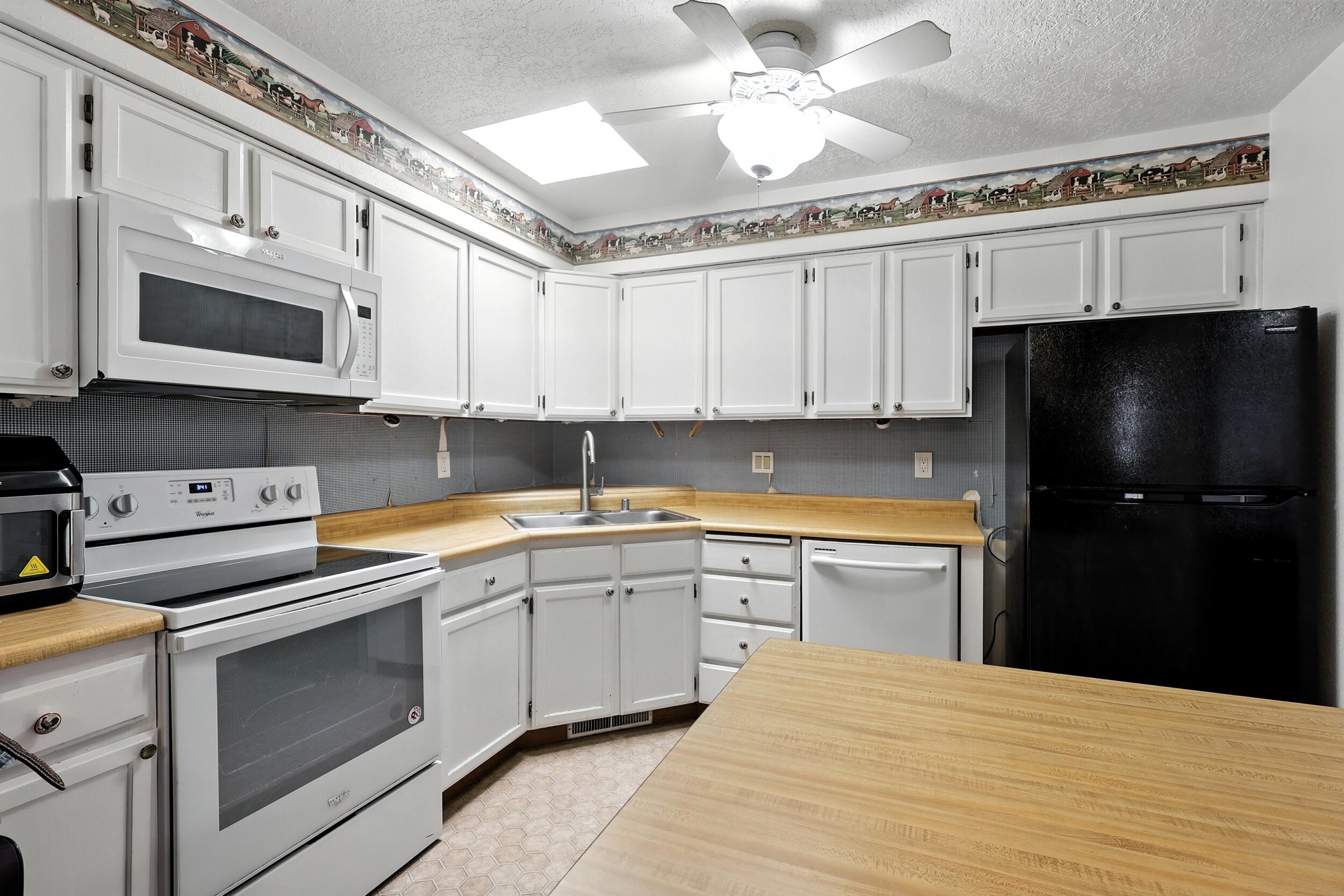 1705 TOLUCA Court
