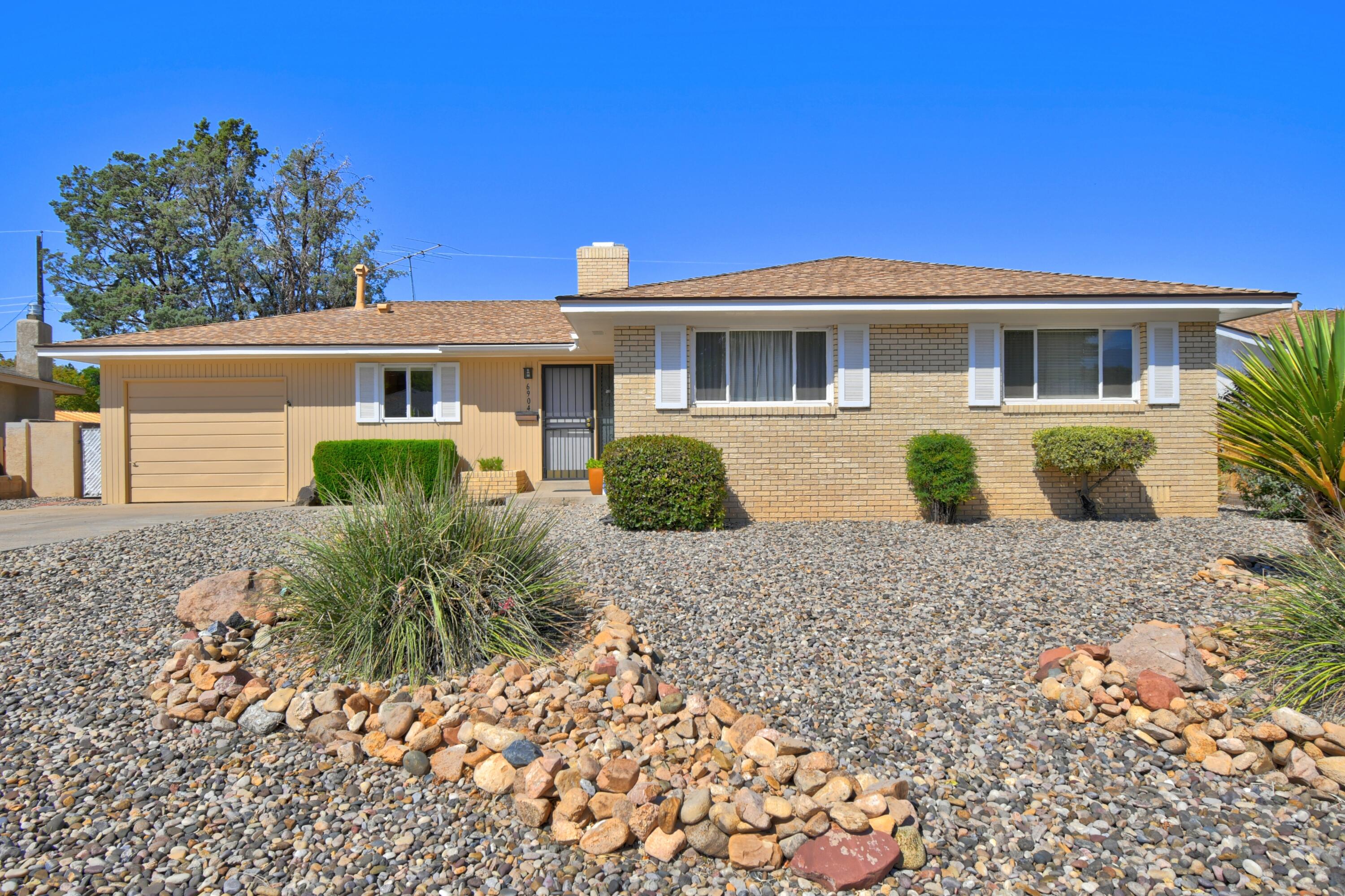 6904 EDWINA Avenue NE