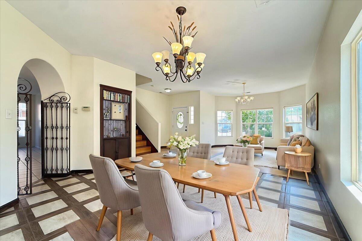 3043 LOGAN MEADOWS Drive NE