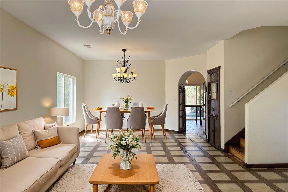 3043 LOGAN MEADOWS Drive NE