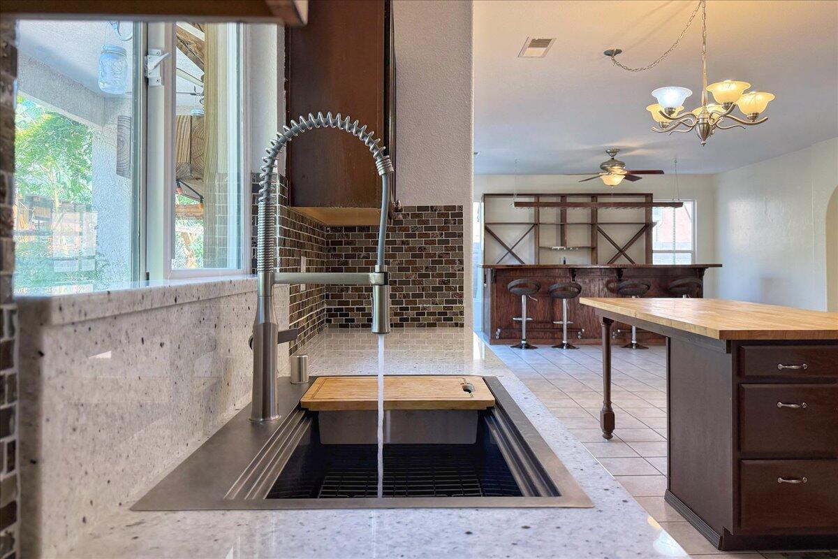 3043 LOGAN MEADOWS Drive NE