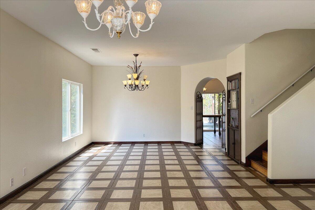 3043 LOGAN MEADOWS Drive NE