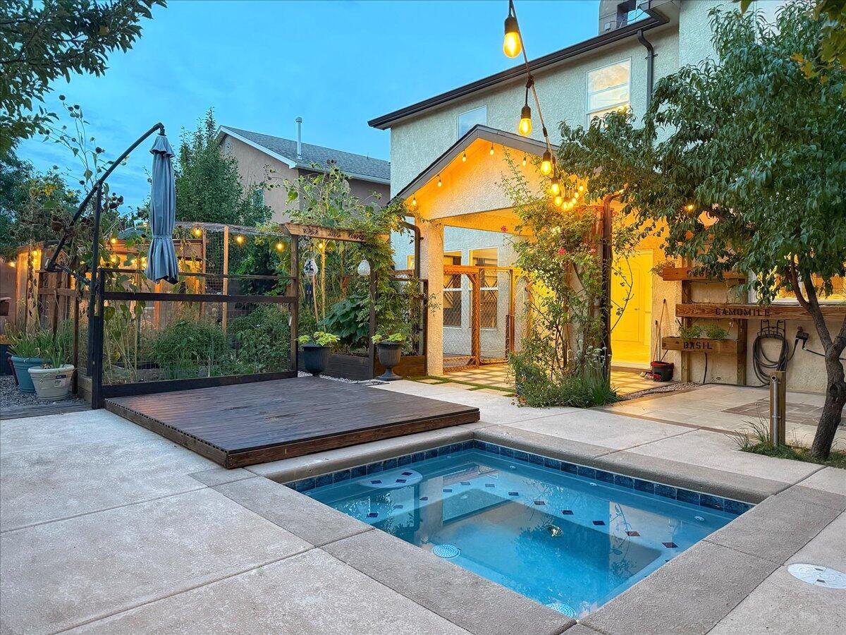 3043 LOGAN MEADOWS Drive NE