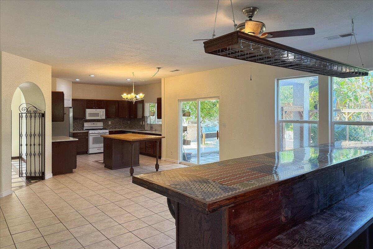 3043 LOGAN MEADOWS Drive NE