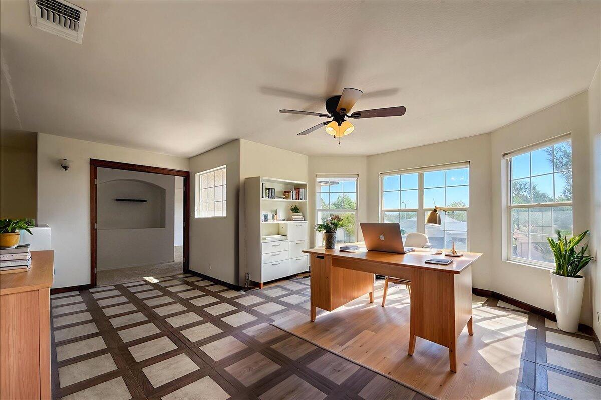 3043 LOGAN MEADOWS Drive NE