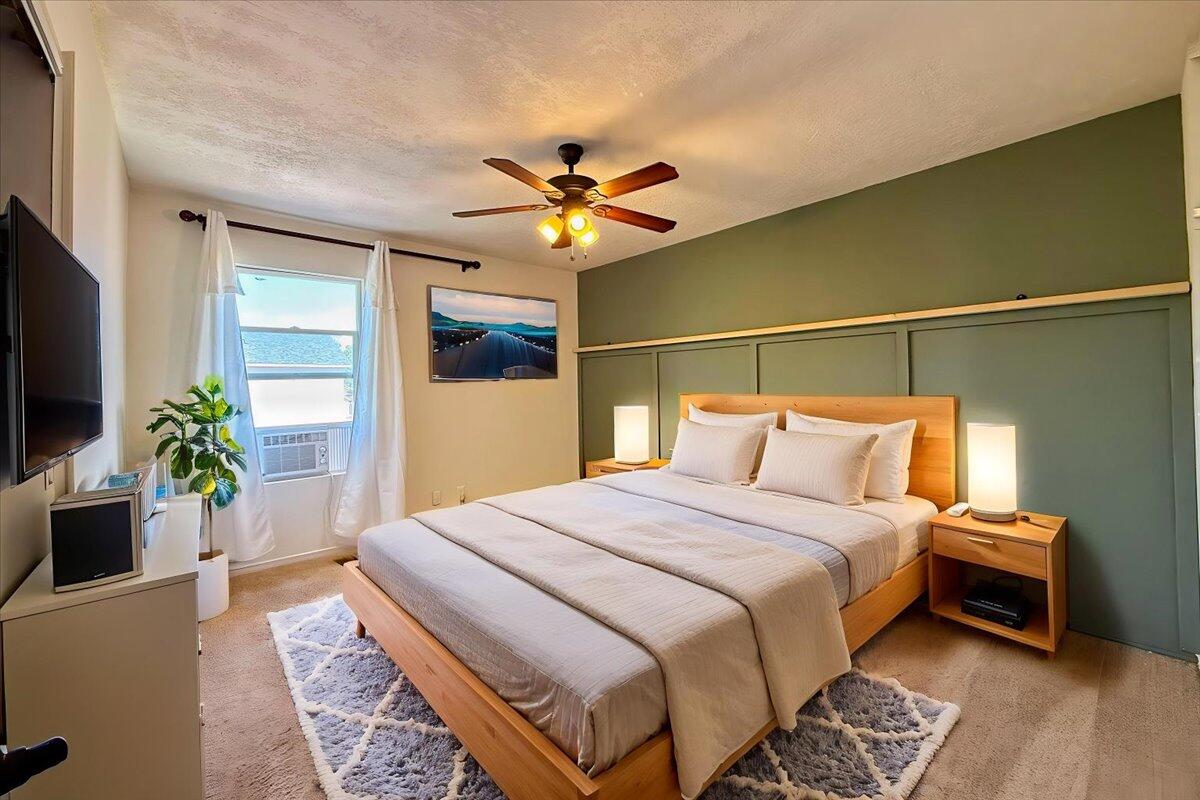 3043 LOGAN MEADOWS Drive NE