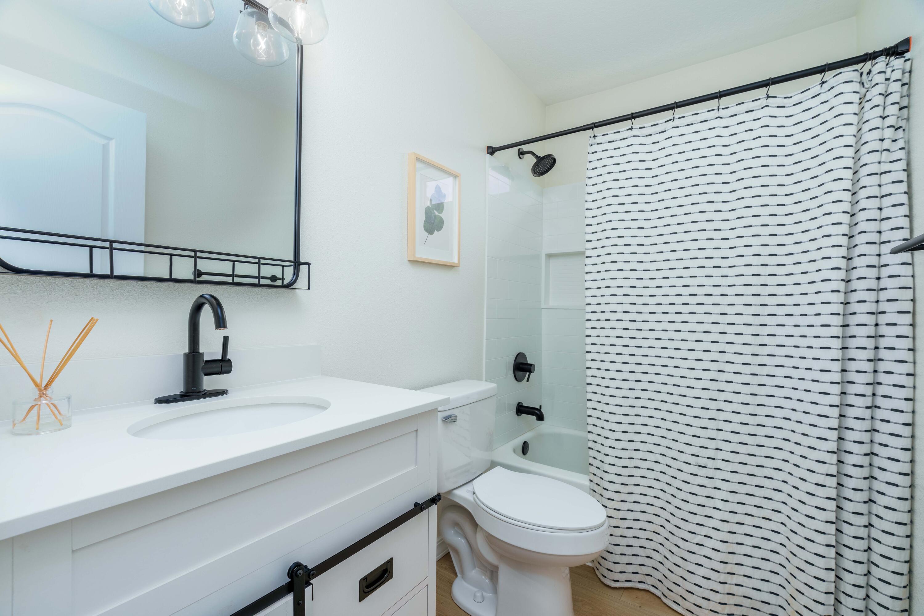 8009 Vista Estrella Lane SW