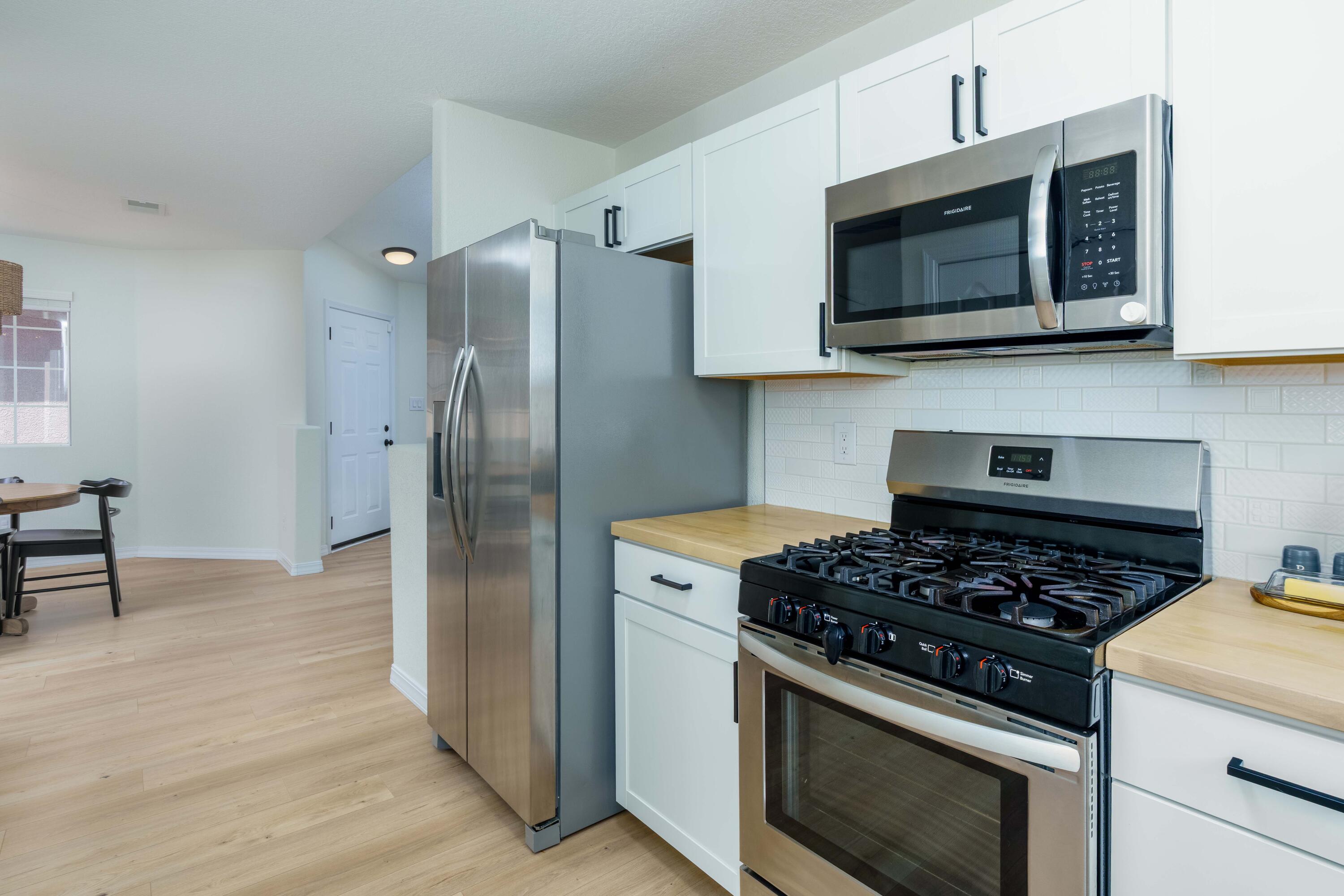 8009 Vista Estrella Lane SW