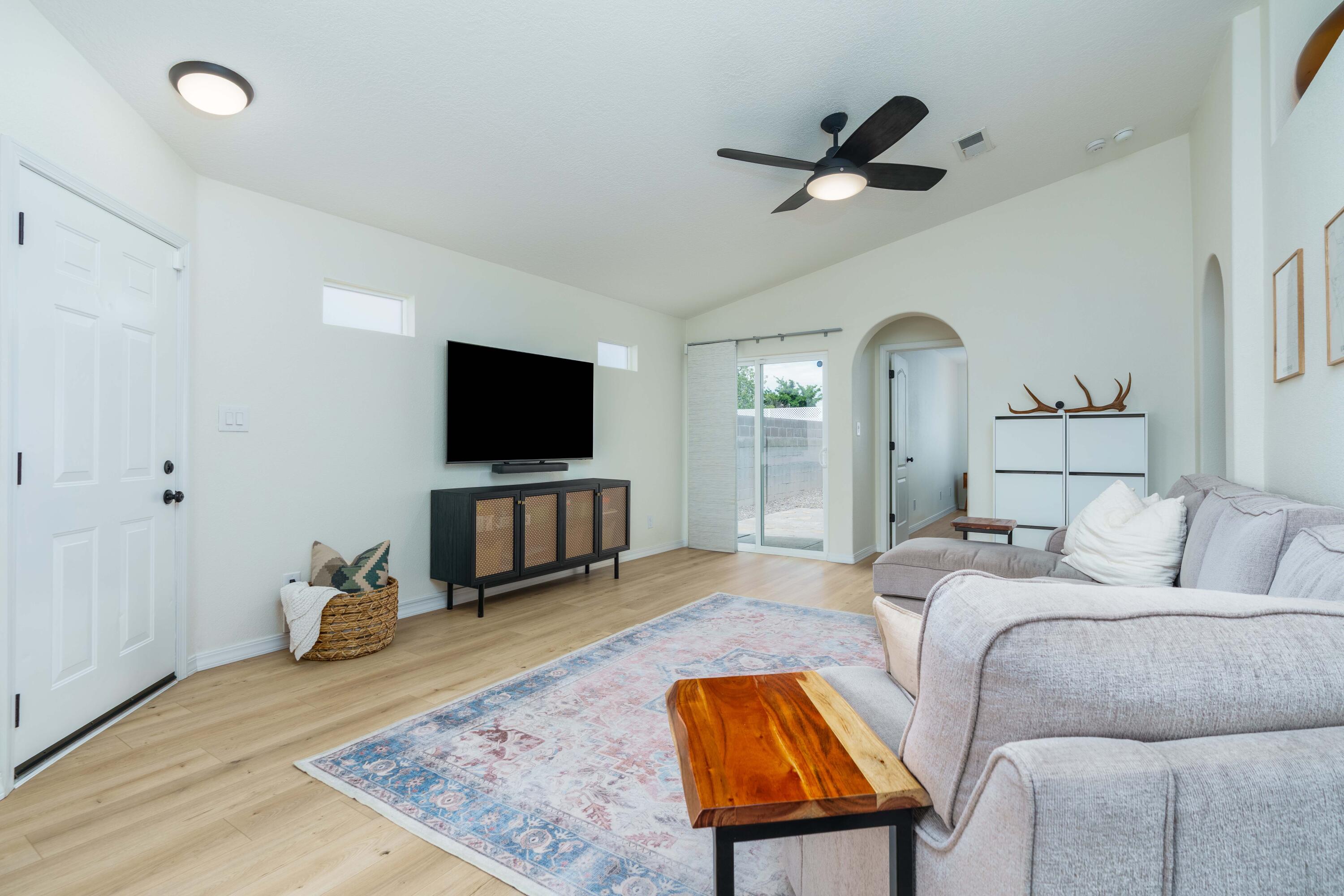 8009 Vista Estrella Lane SW