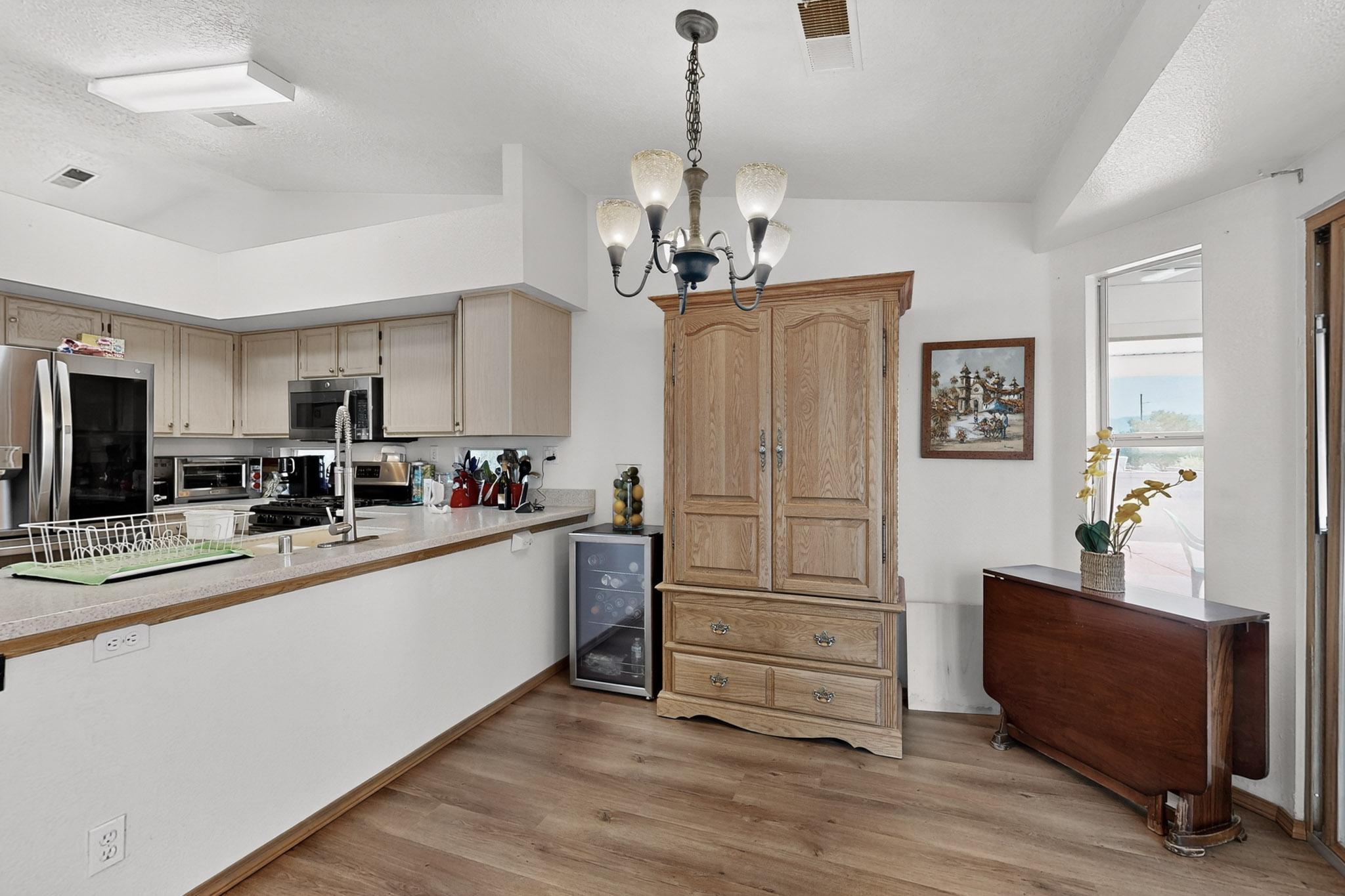 8004 CORTE DEL VIENTO NW