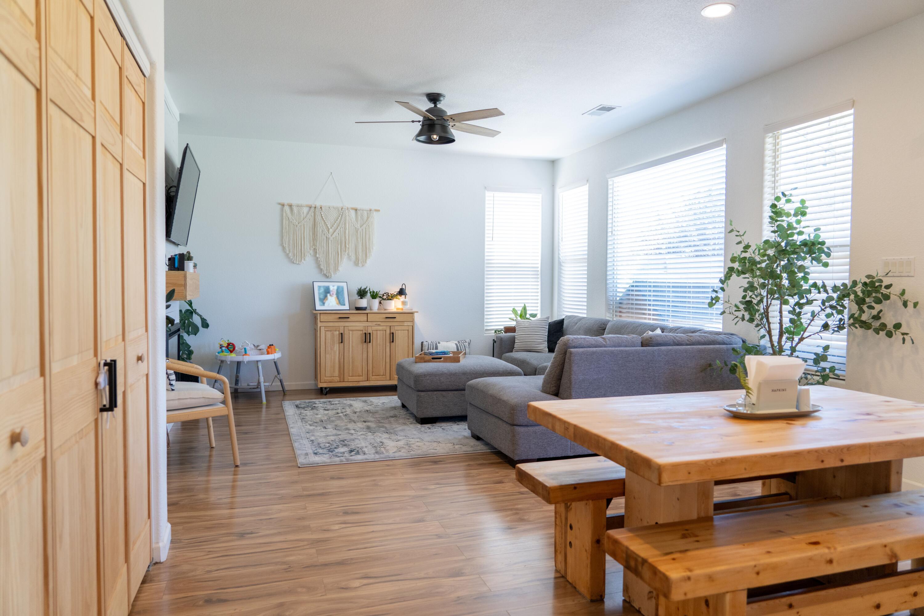 10505 OSO RIDGE Place NW