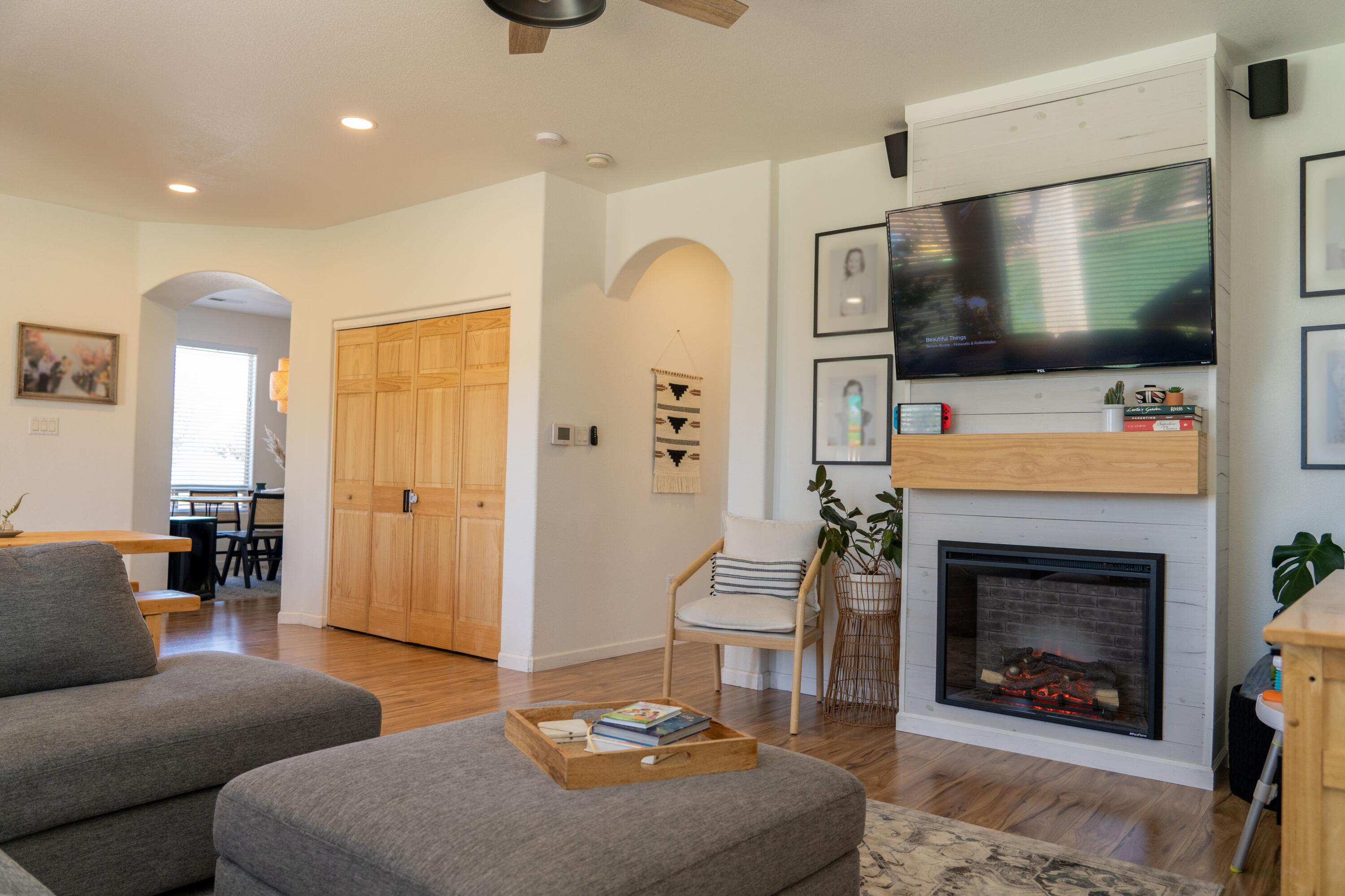 10505 OSO RIDGE Place NW