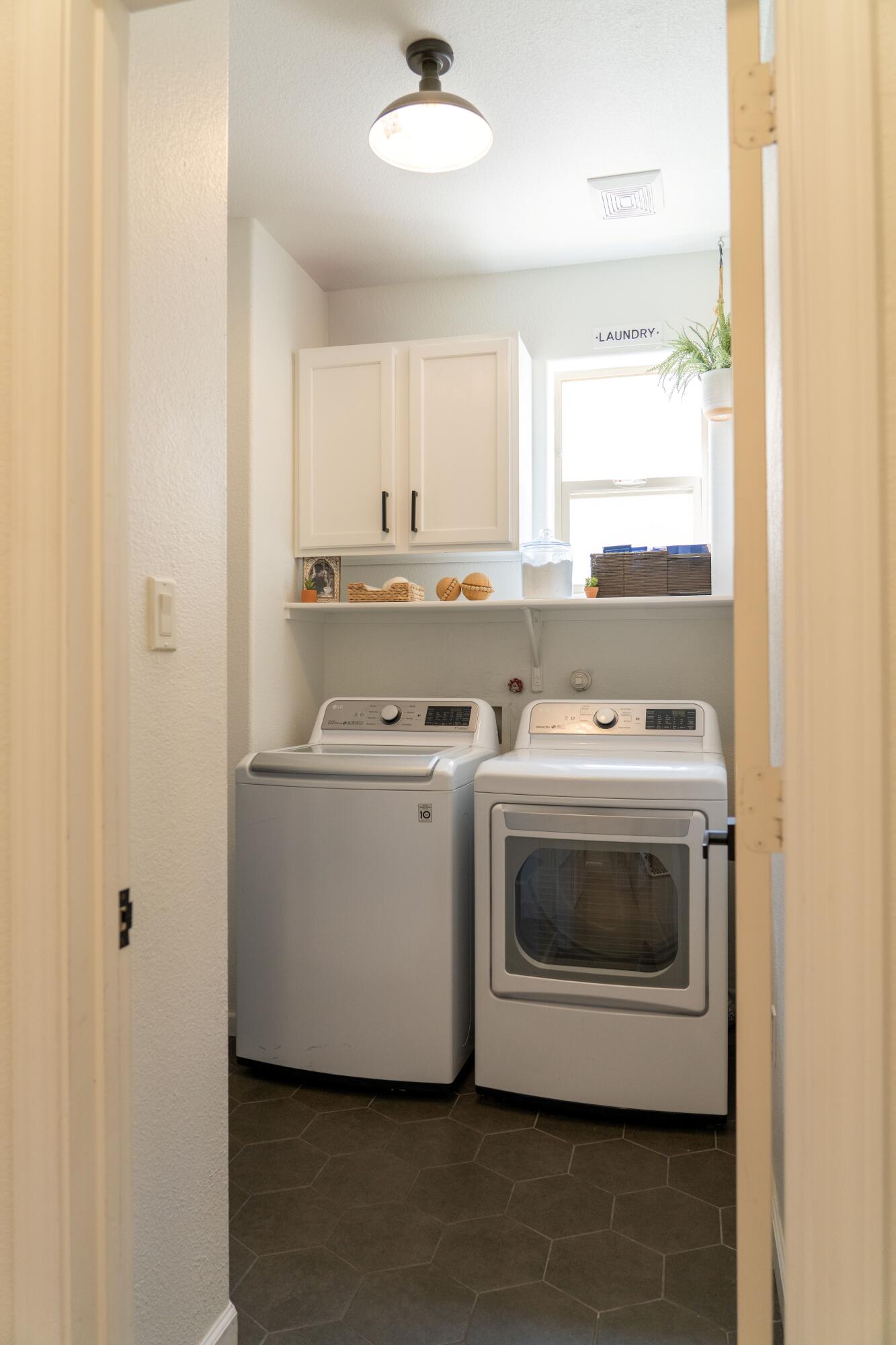 10505 OSO RIDGE Place NW