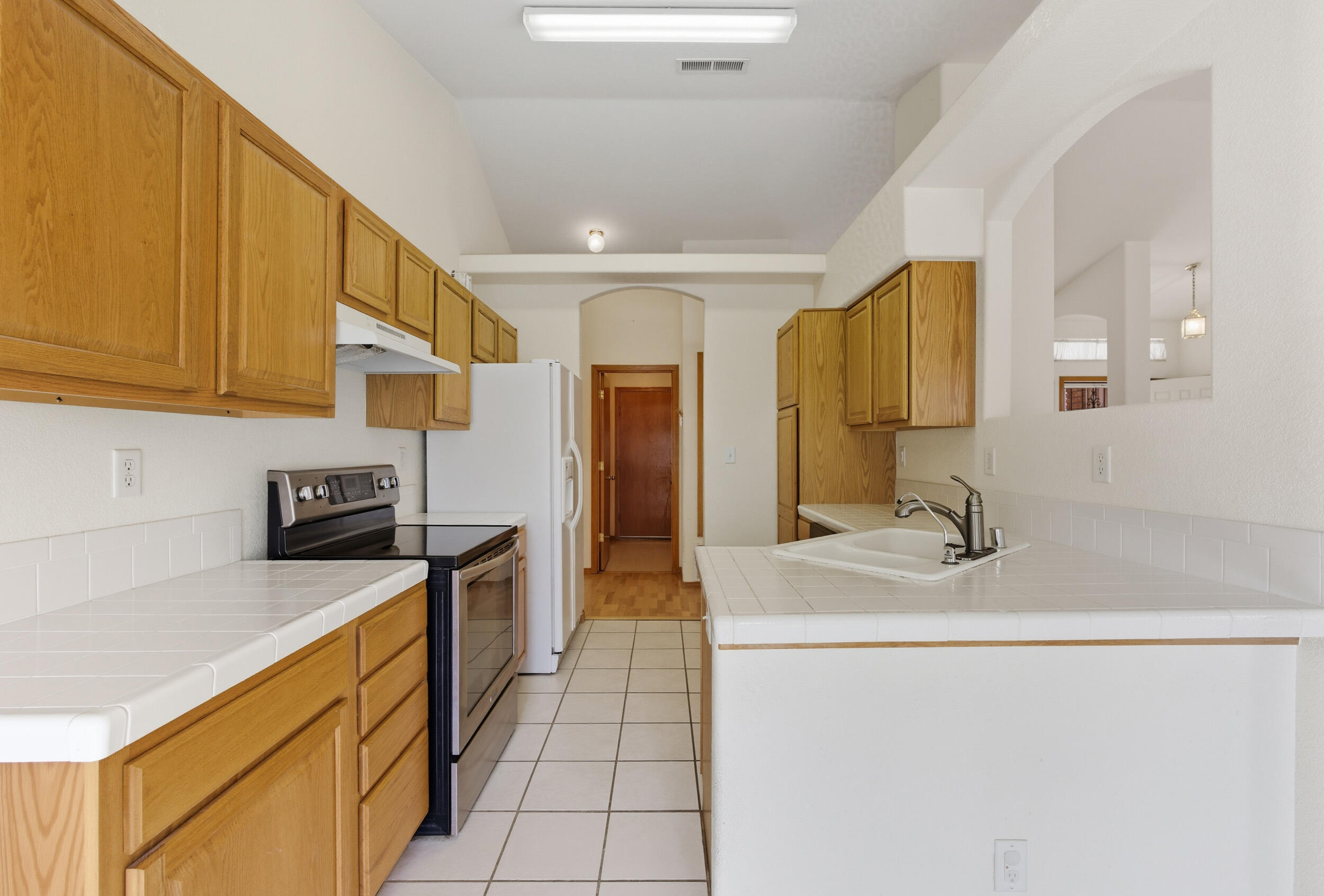 1666 LOS CERRITOS Road NW