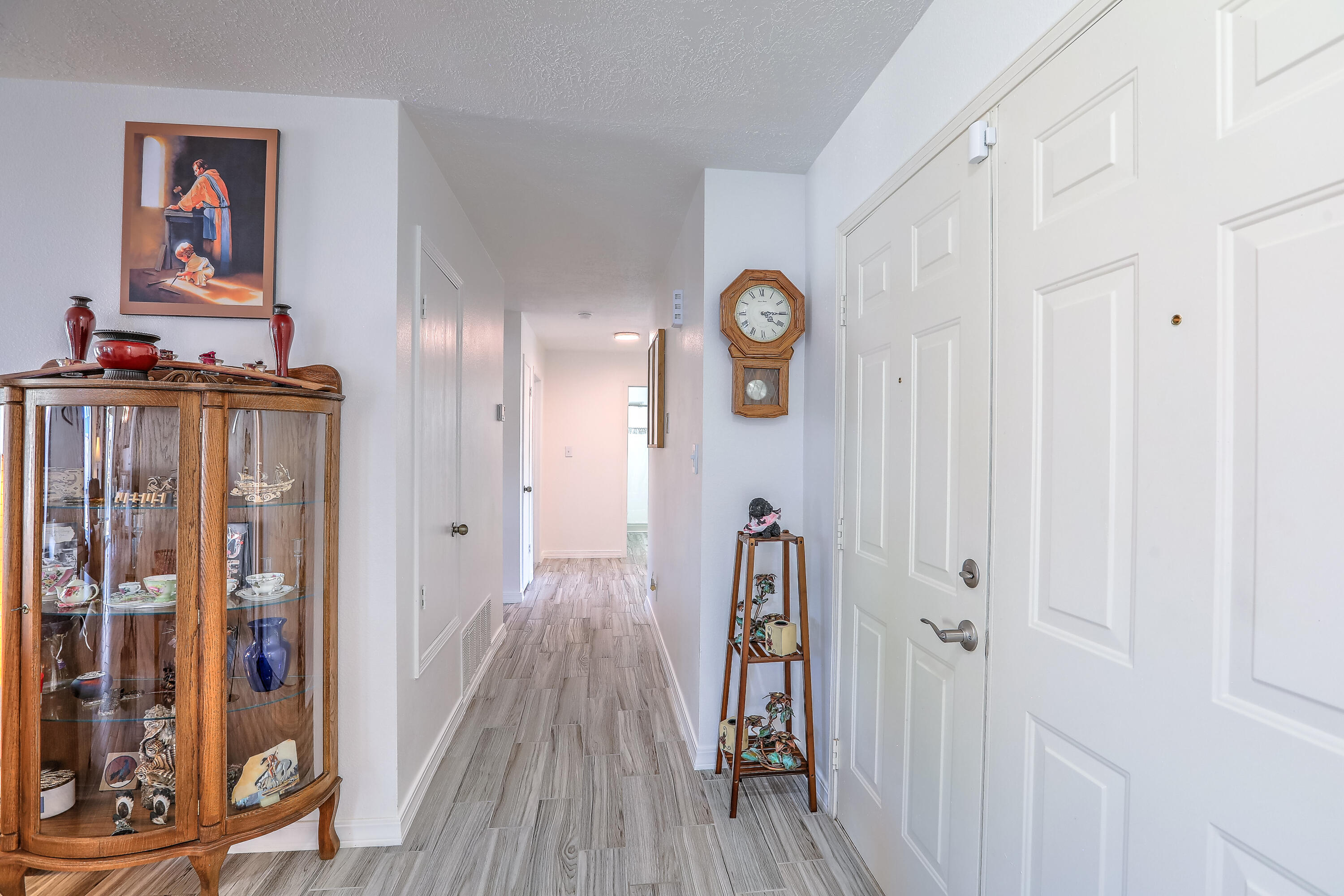 4405 PUMICE Drive NE